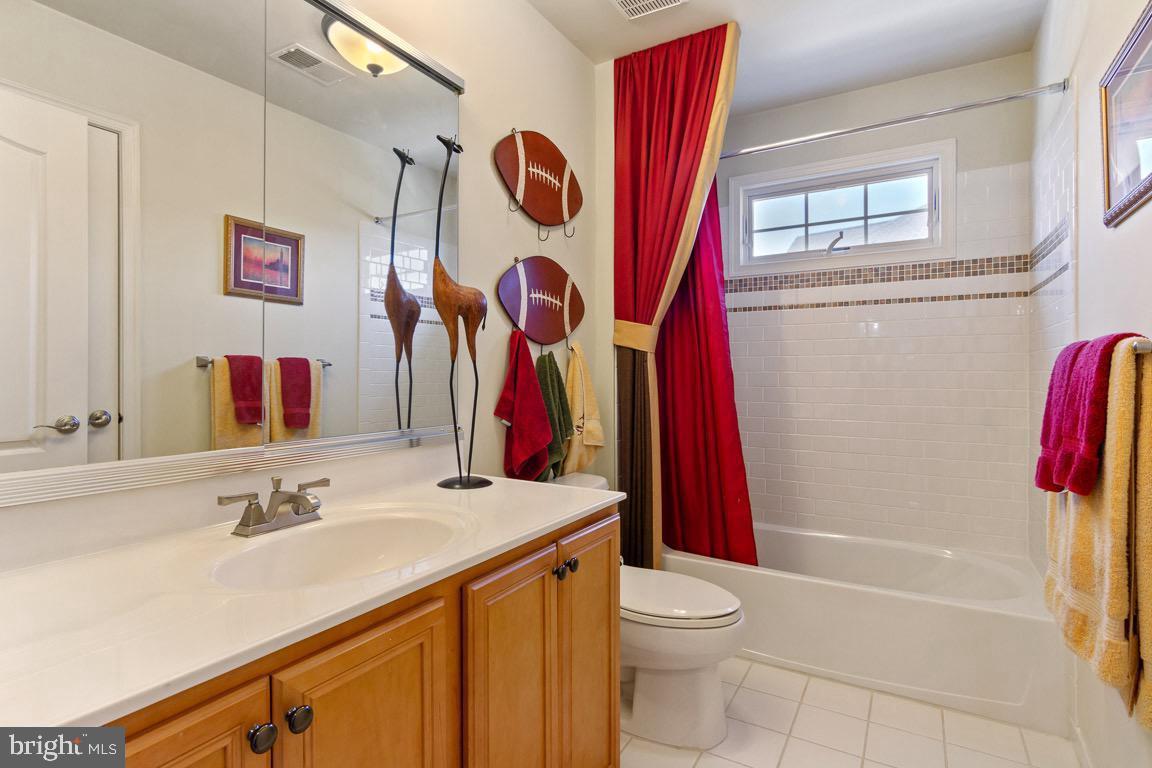 MARLBORO RIDGE - Residential