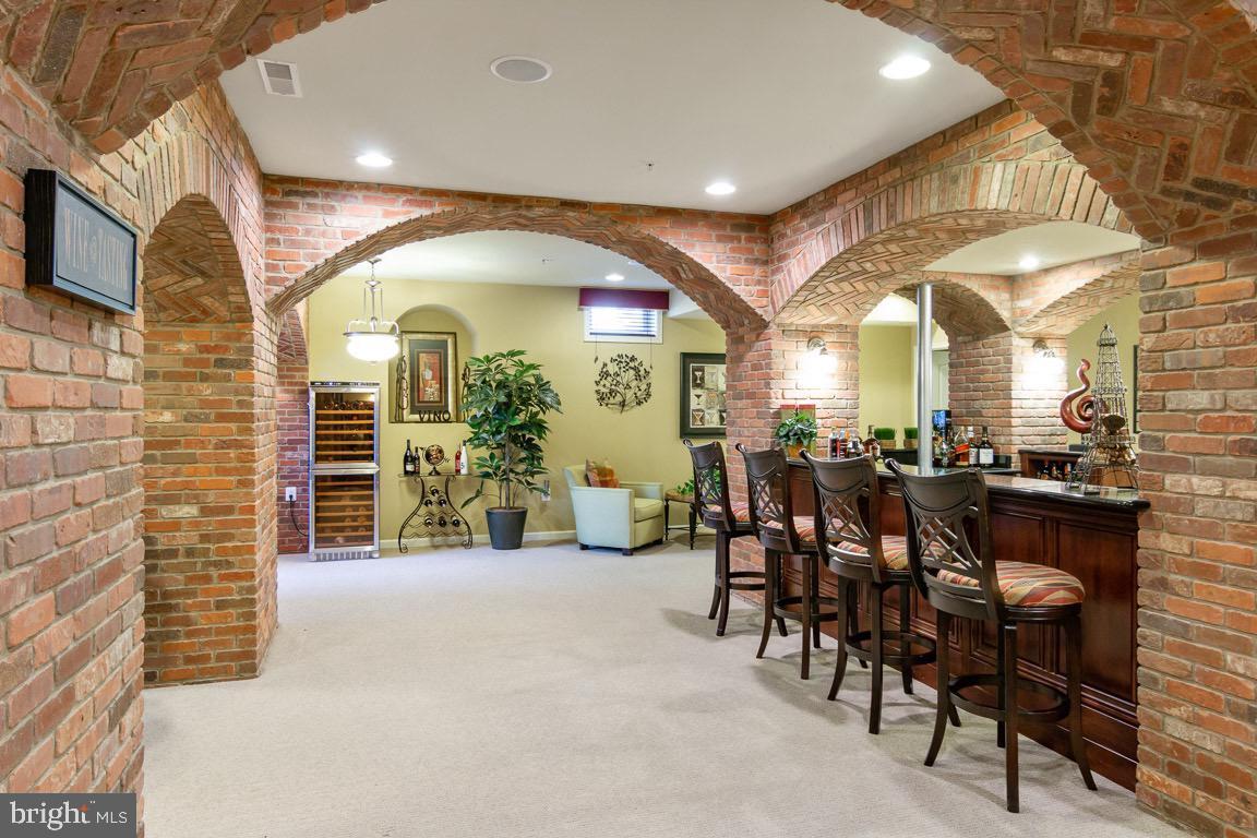 MARLBORO RIDGE - Residential