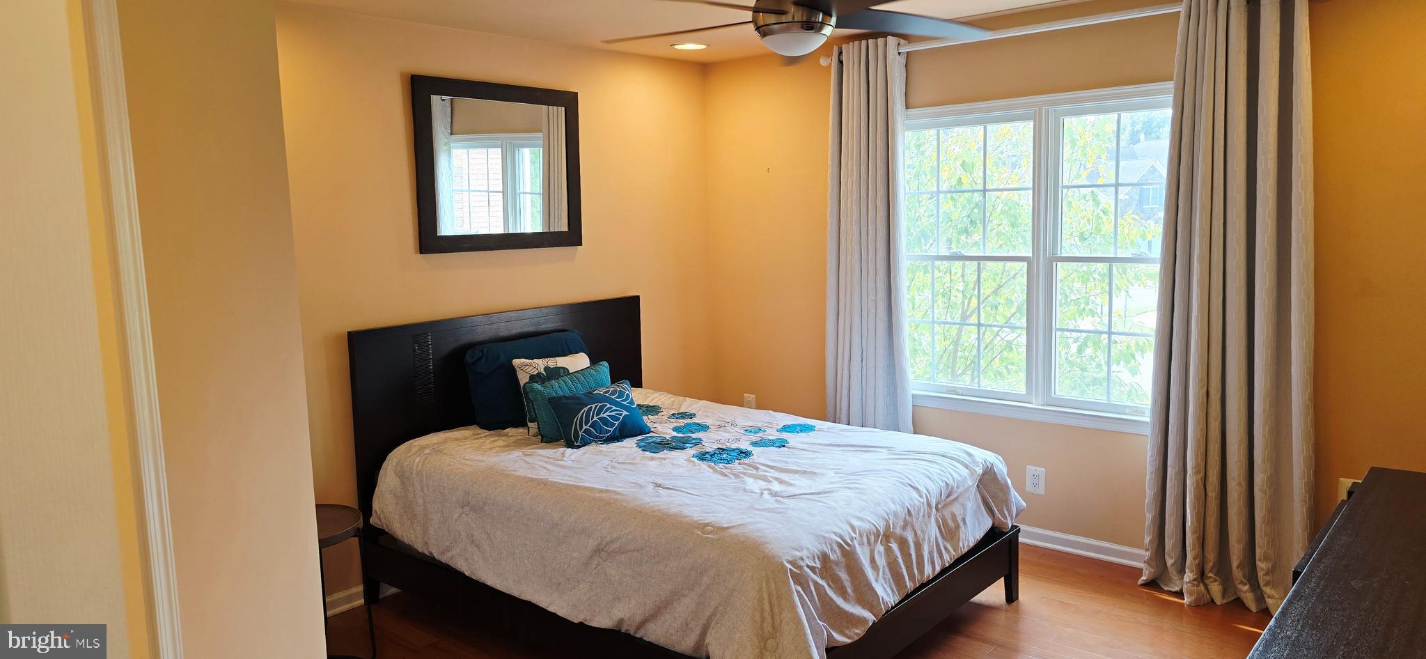 MARLBORO RIDGE - Residential