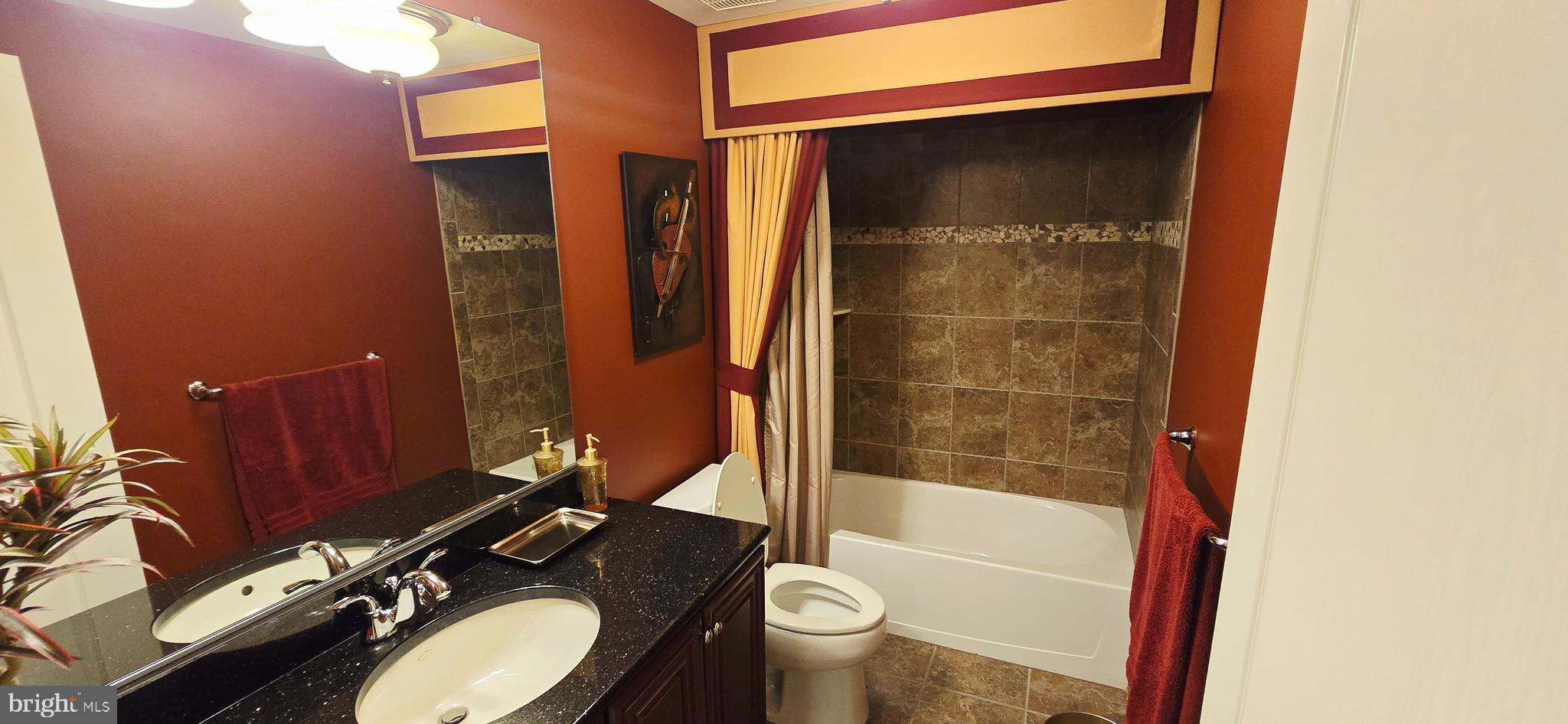 MARLBORO RIDGE - Residential