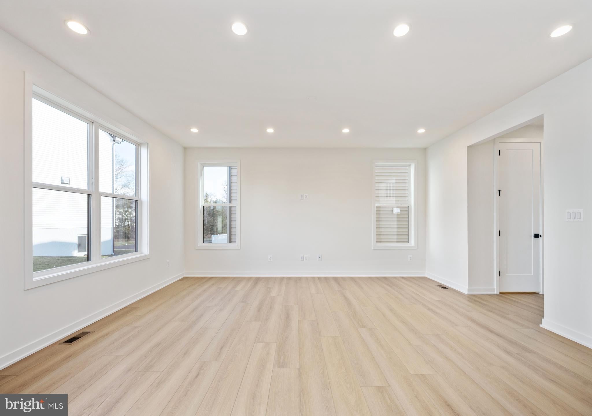 23131 PARKSIDE VILLAGE CIRCLE
