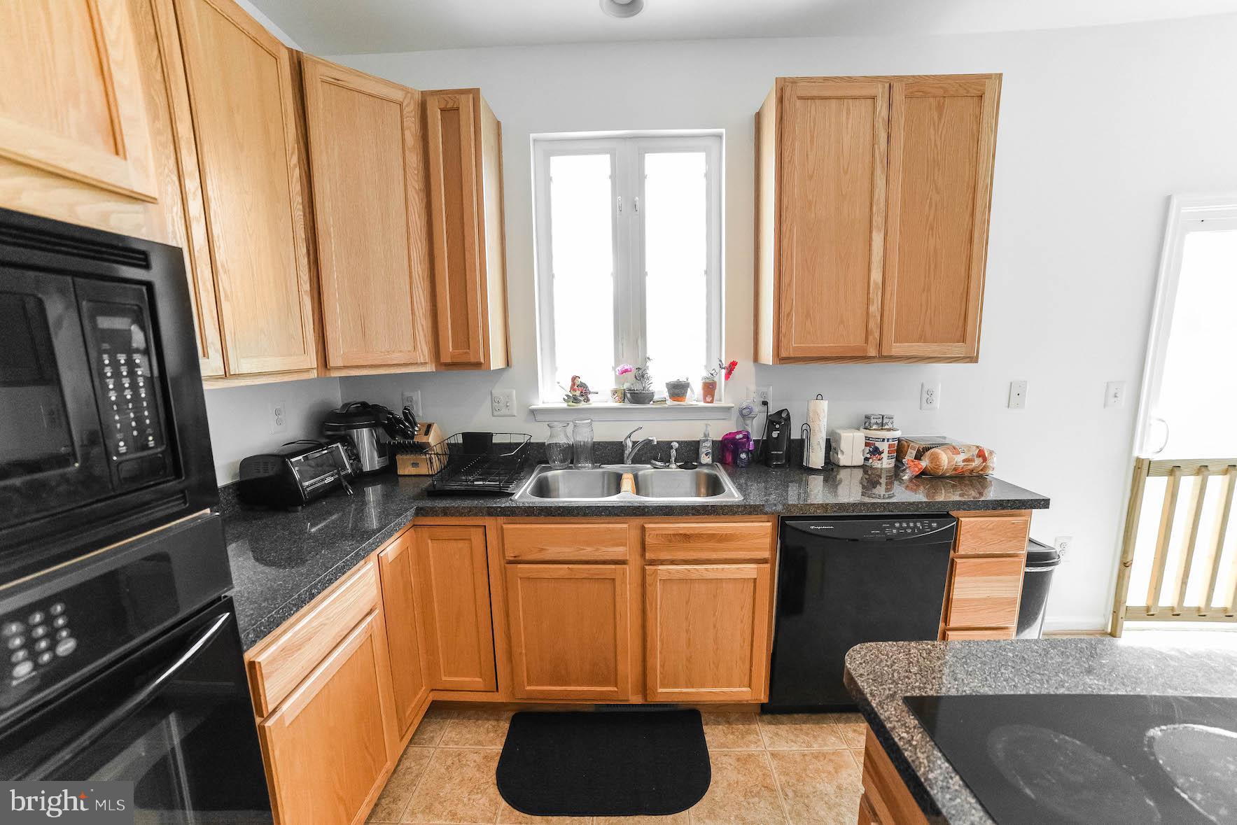 CLEMENTS WOODS - Residential Lease