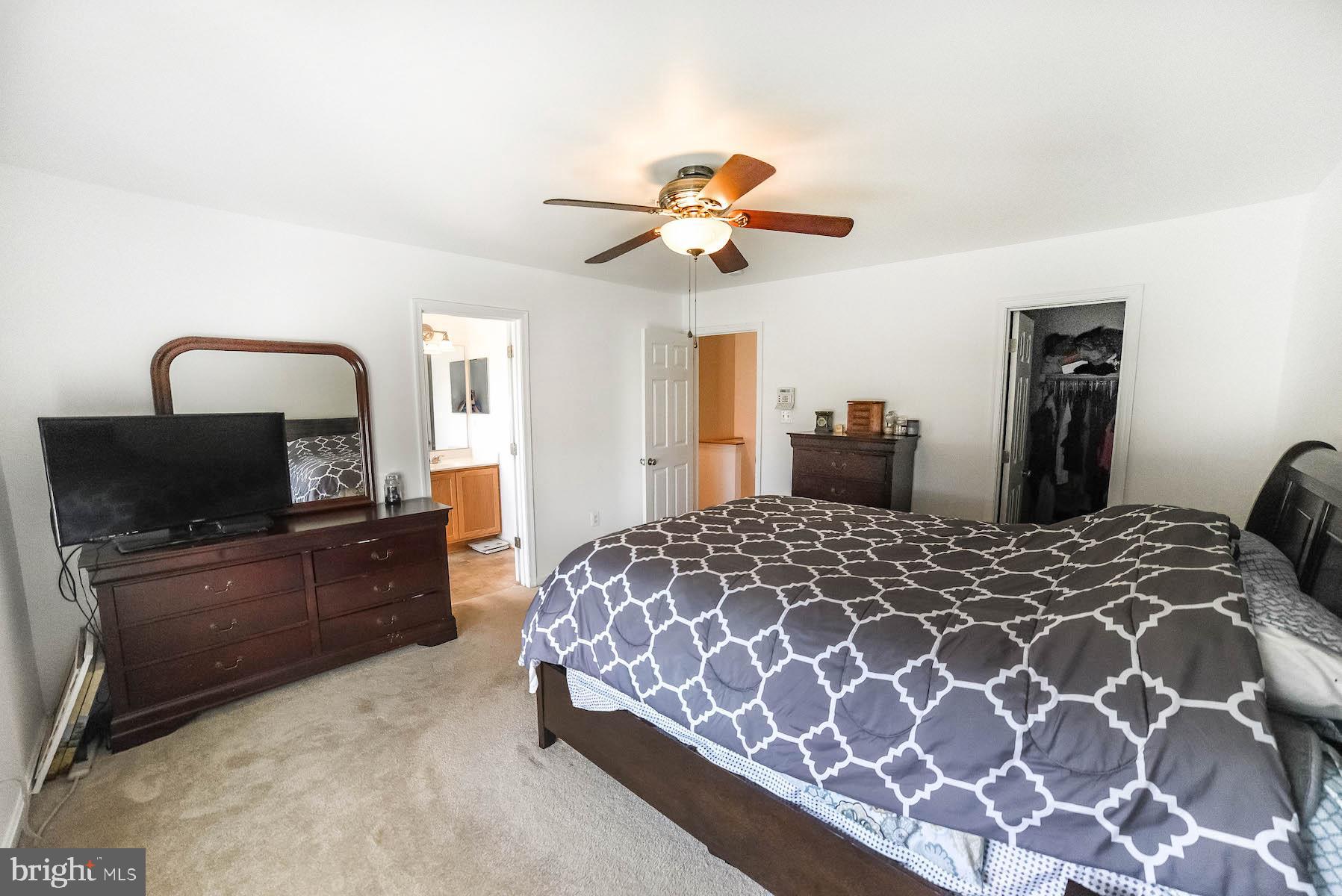 CLEMENTS WOODS - Residential Lease