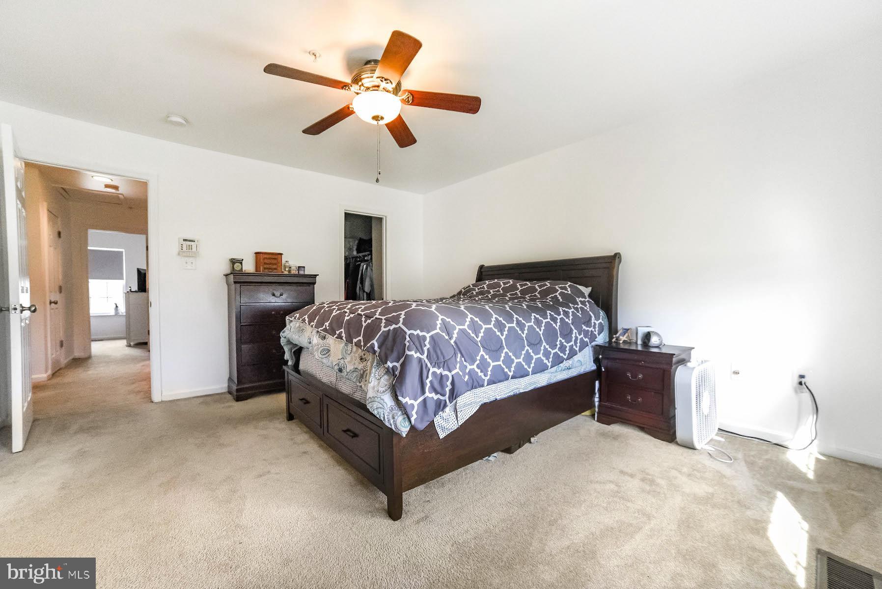 CLEMENTS WOODS - Residential Lease