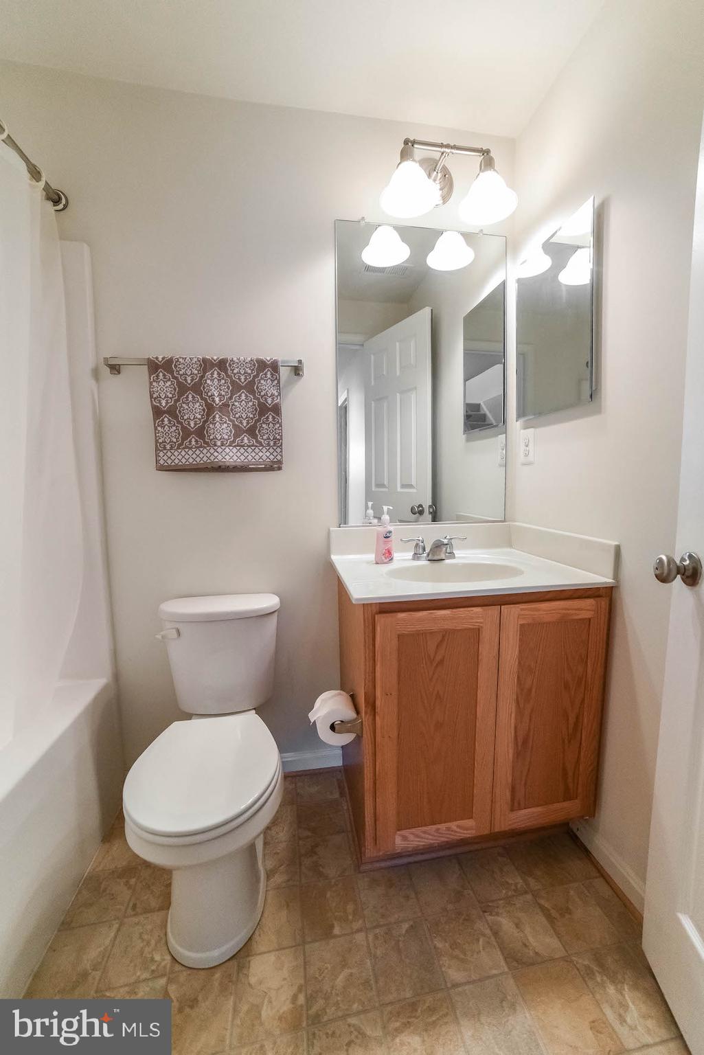 CLEMENTS WOODS - Residential Lease