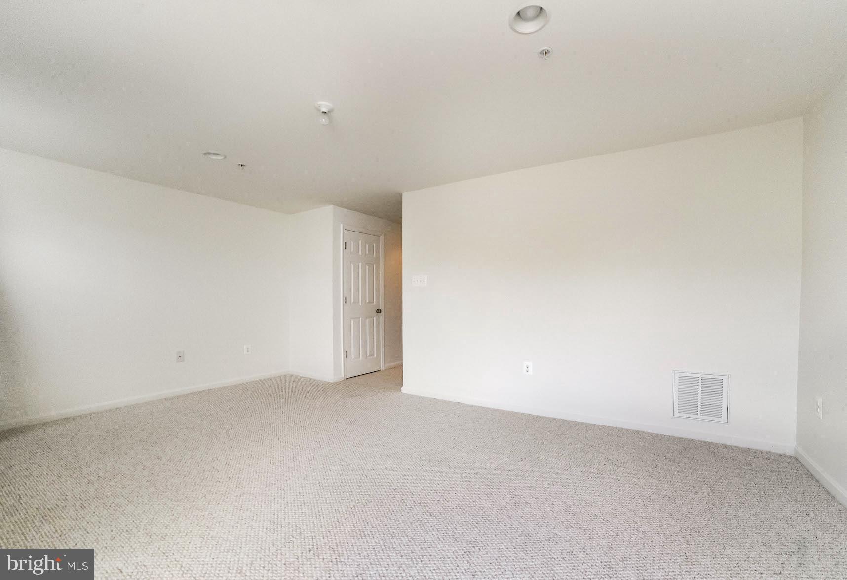 CLEMENTS WOODS - Residential Lease