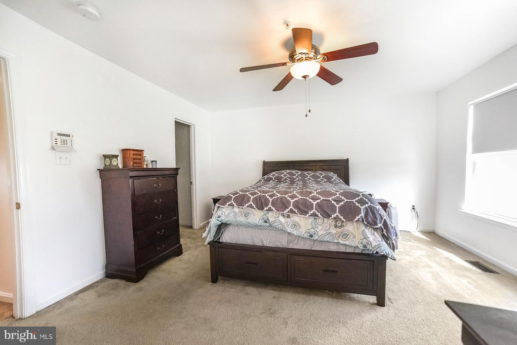 CLEMENTS WOODS - Residential Lease