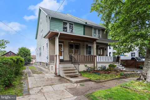 240 HIRST AVENUE EAST LANSDOWNE PA 19050