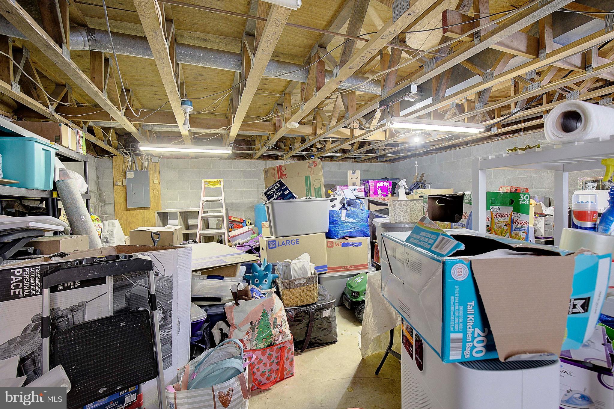 BROOKESIDE - Residential