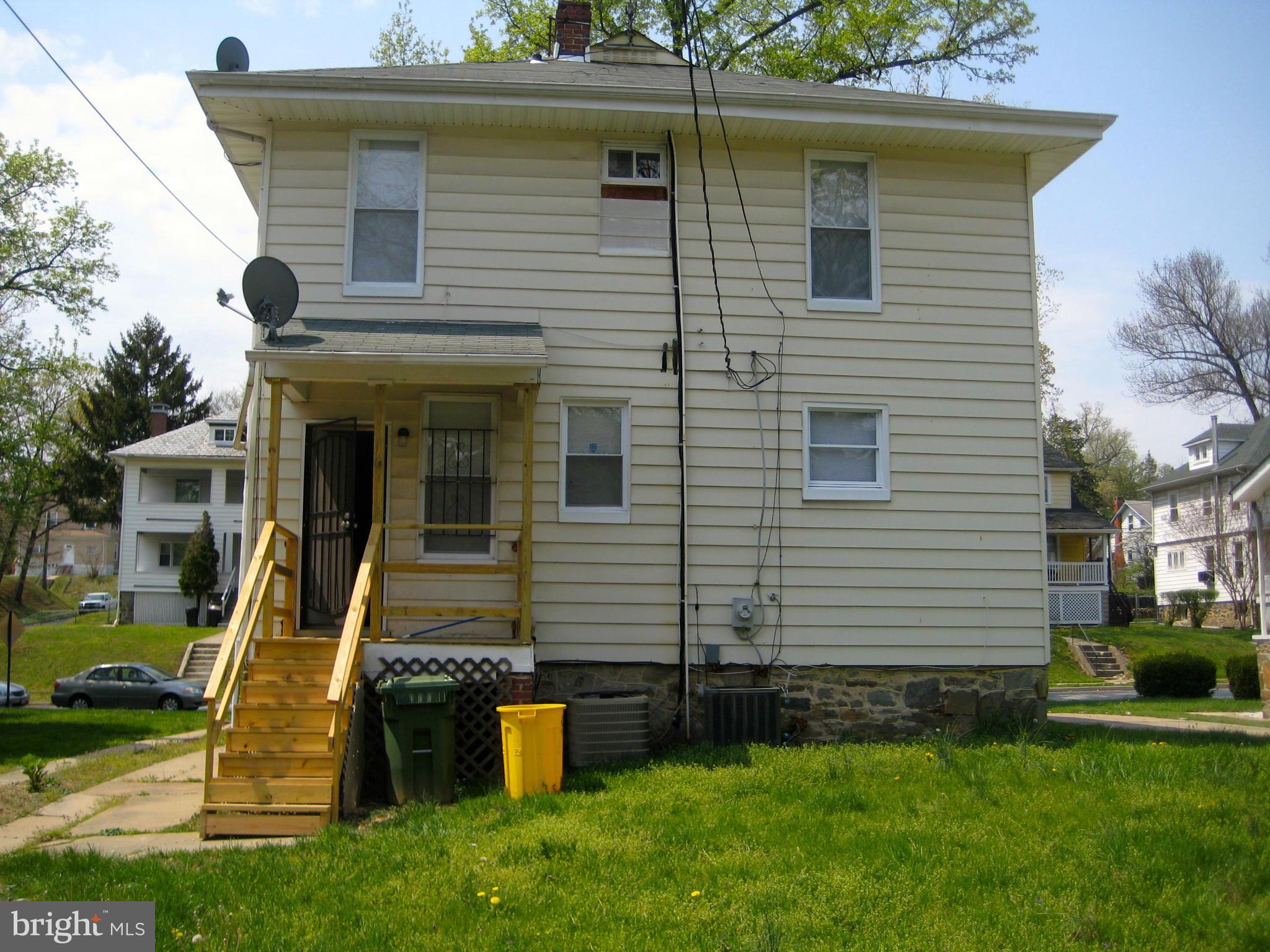 GARWYN OAKS - Residential Lease