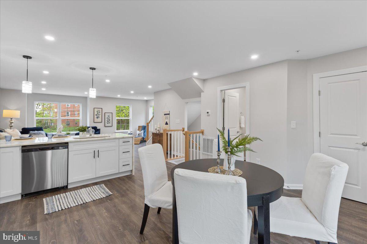 CEDAR HEIGHTS - Residential