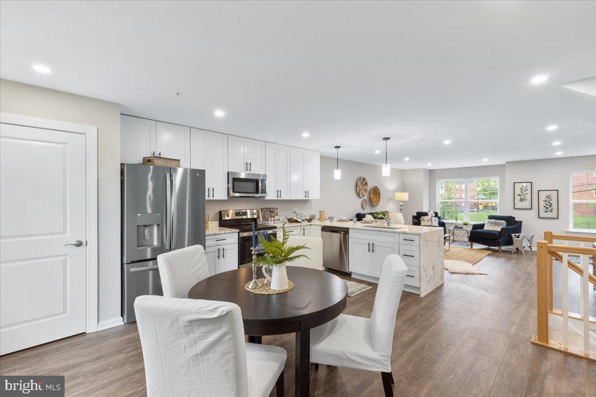 CEDAR HEIGHTS - Residential