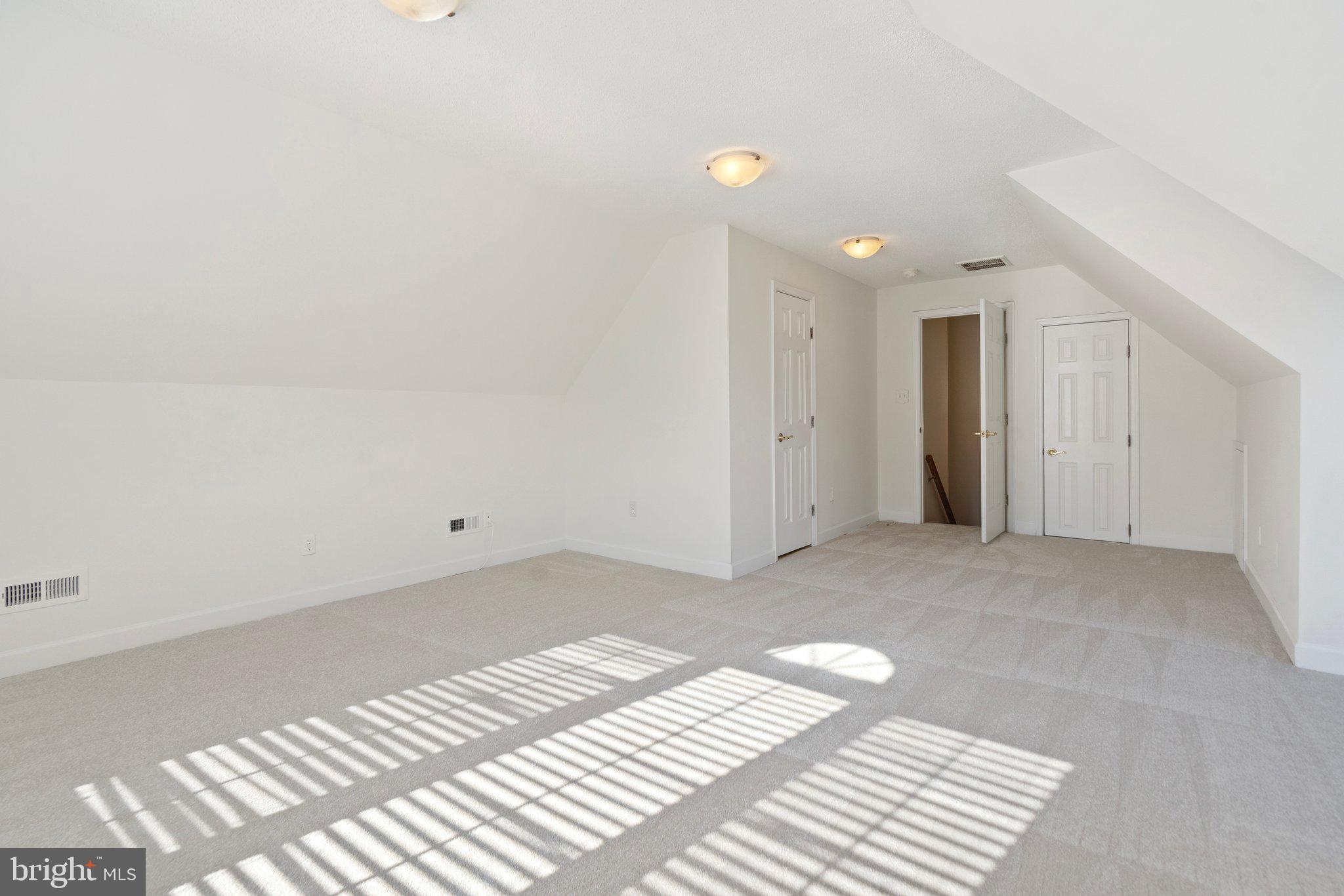 CEDARBROOKE - Residential