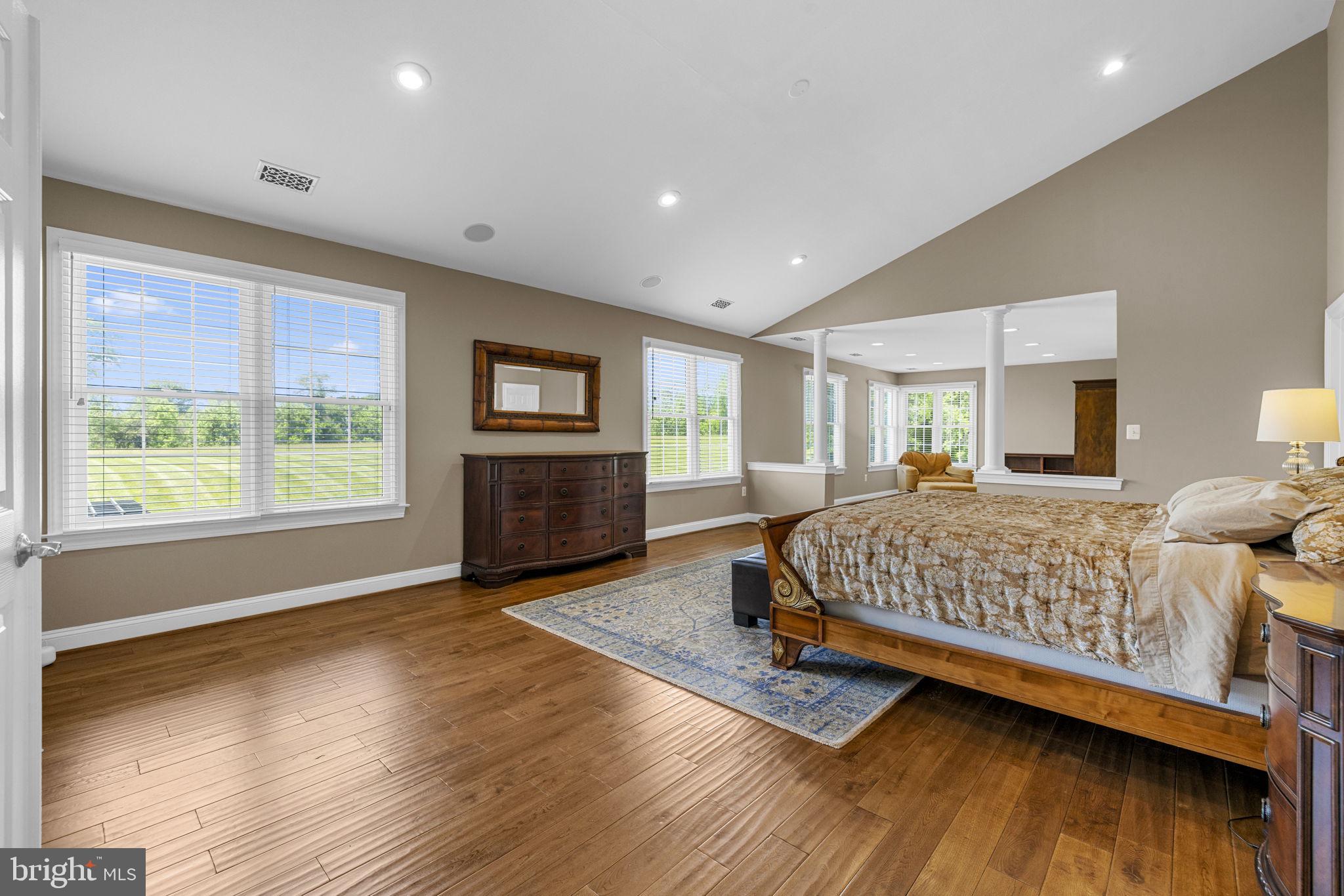 BEACON HILL - Residential