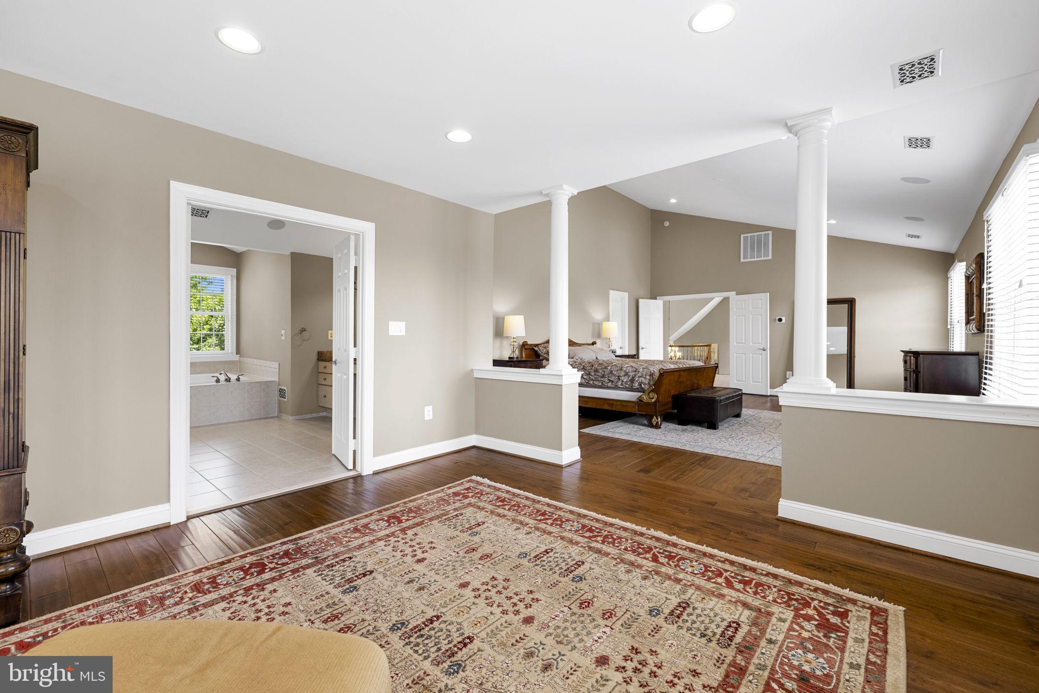 BEACON HILL - Residential