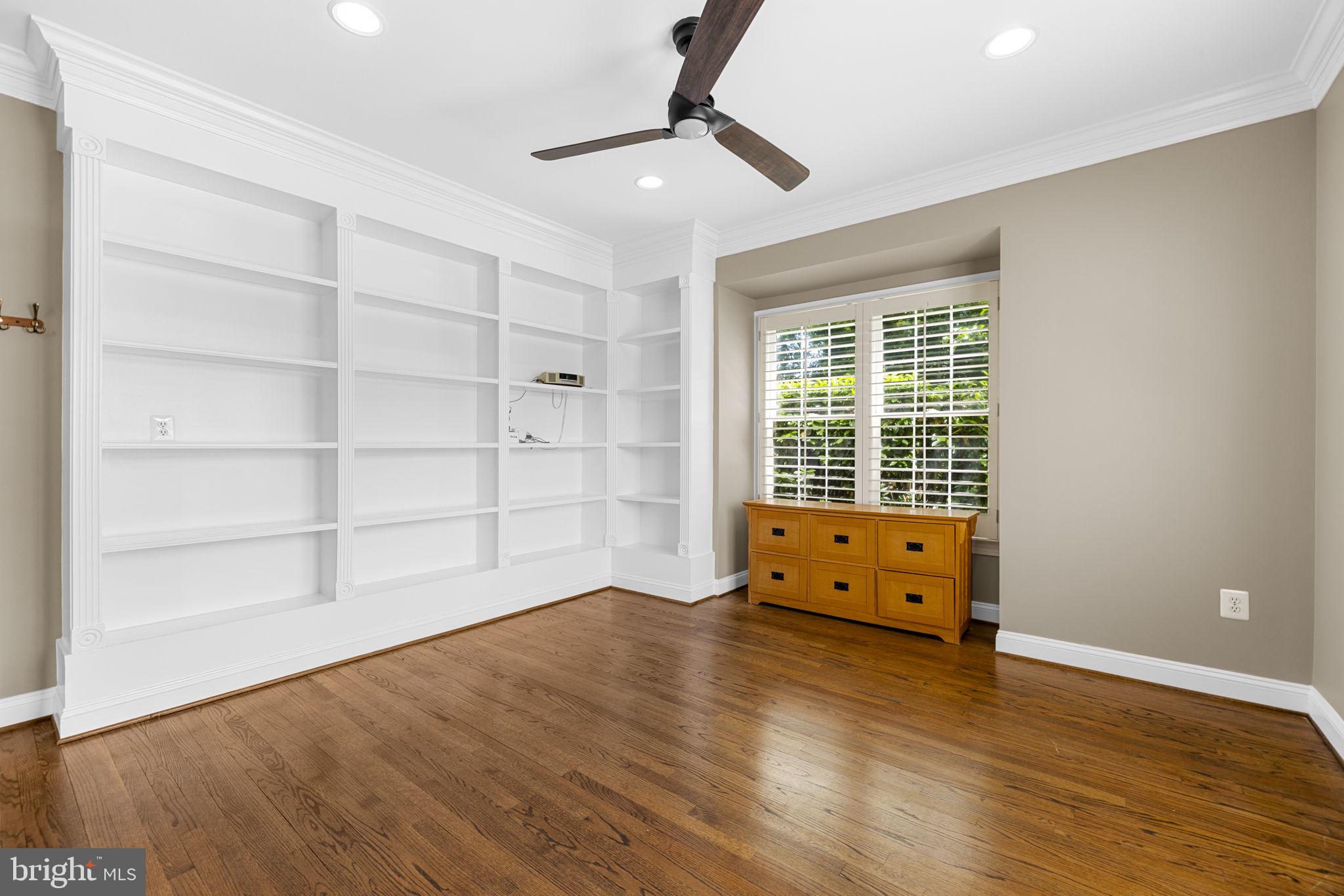 BEACON HILL - Residential