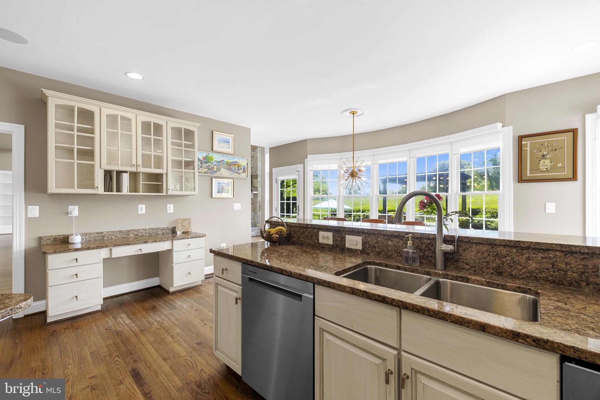 BEACON HILL - Residential