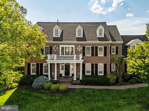 Photo of 40265 Iron Liege Court, LEESBURG, VA 20176 (MLS # VALO2125970)