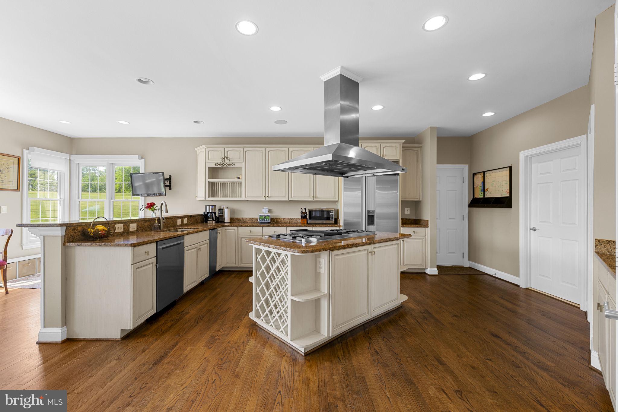 BEACON HILL - Residential