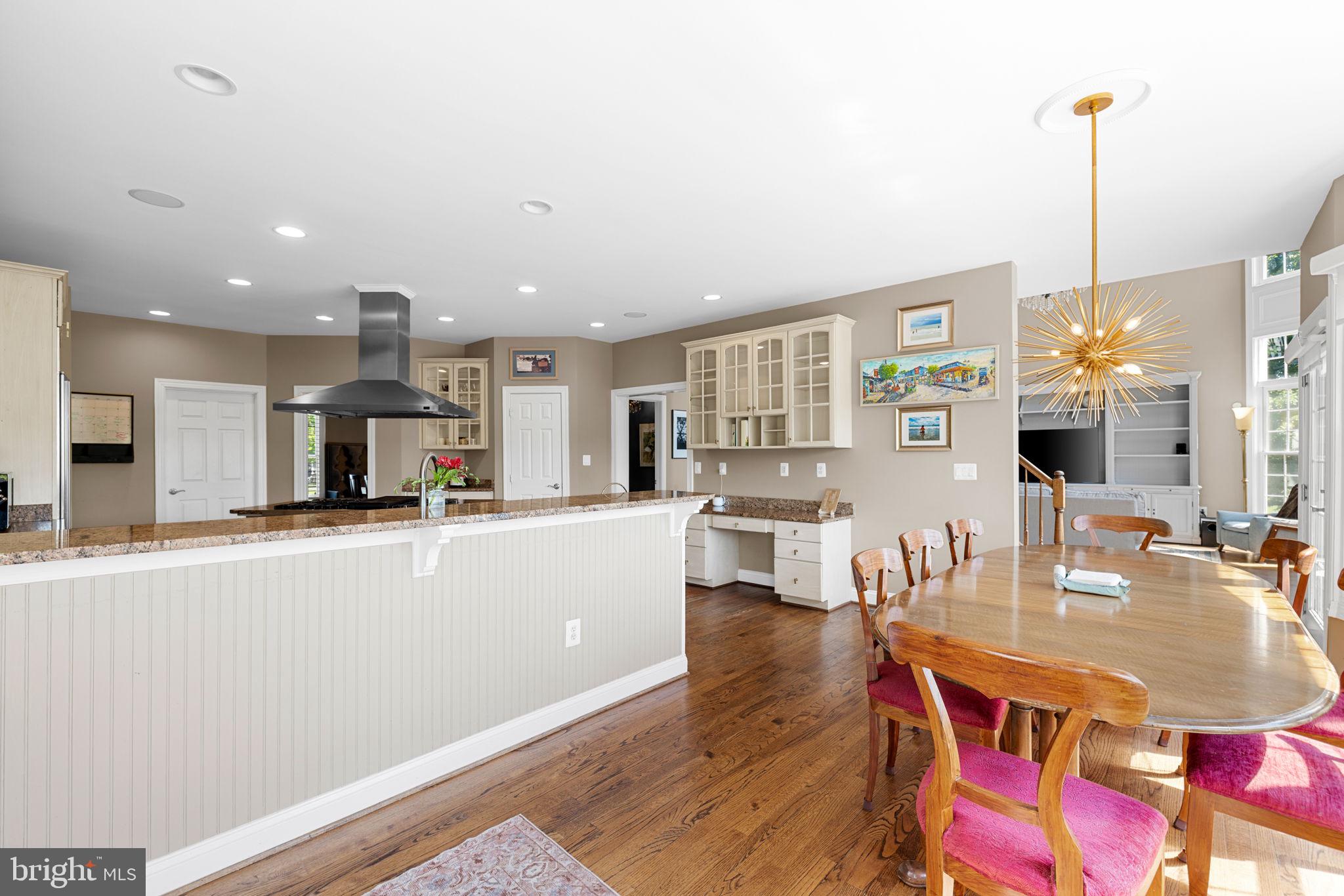 BEACON HILL - Residential