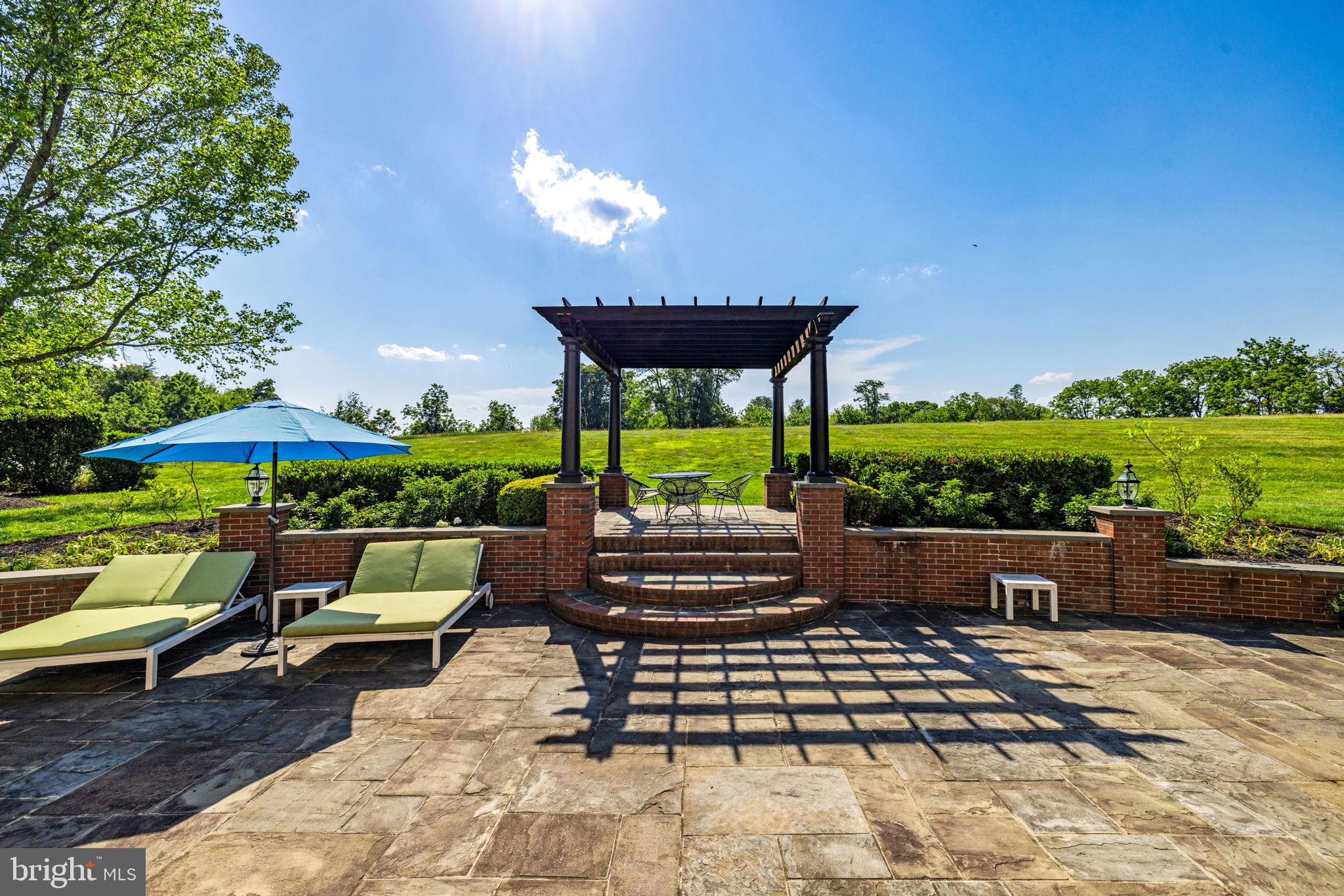 BEACON HILL - Residential