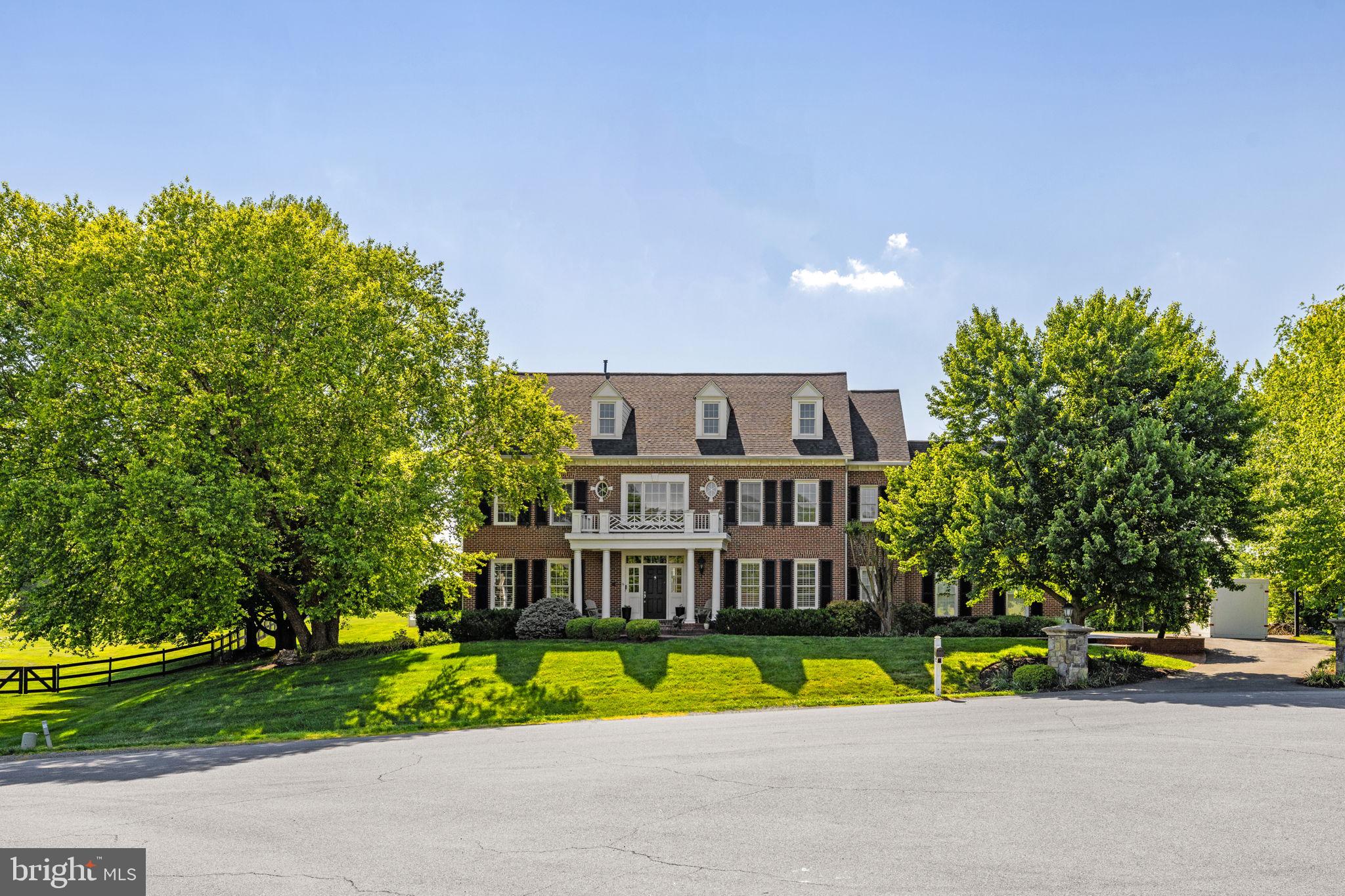 BEACON HILL - Residential