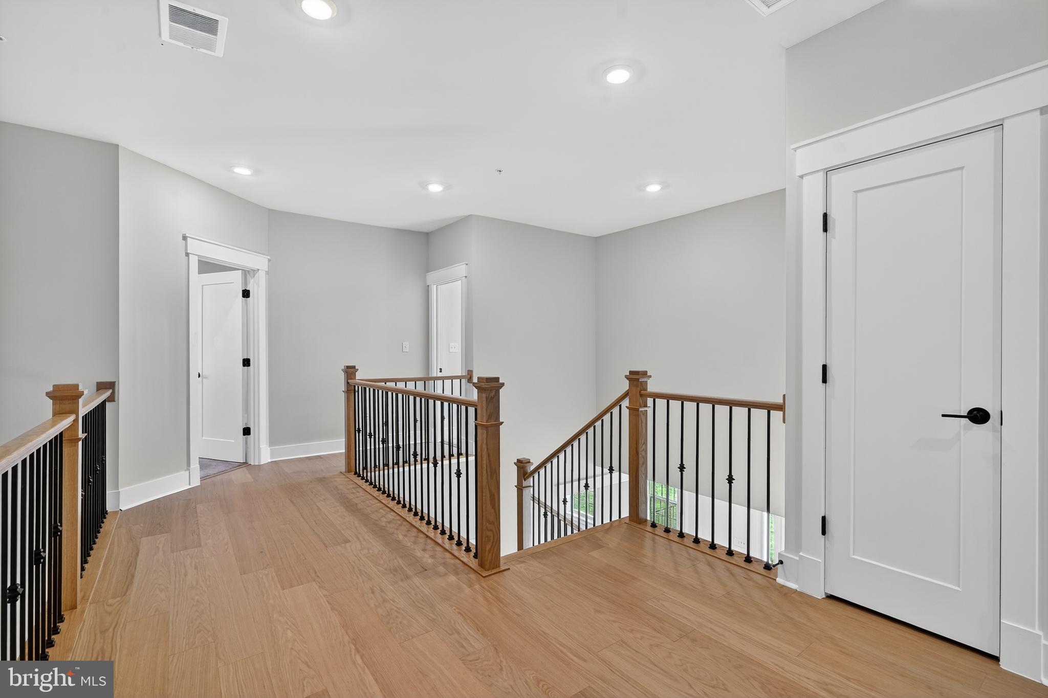 GLENN DALE - Residential