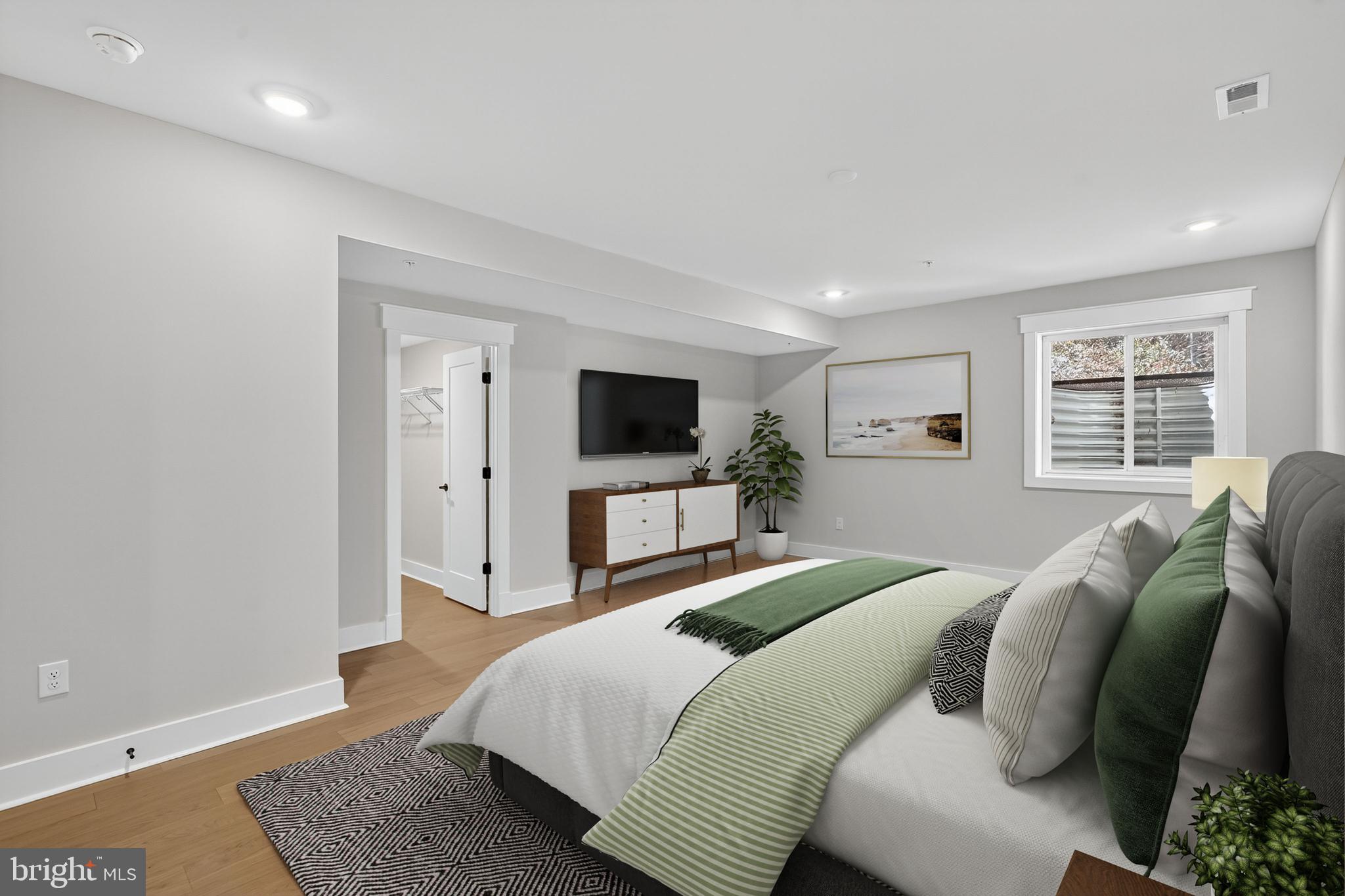 GLENN DALE - Residential