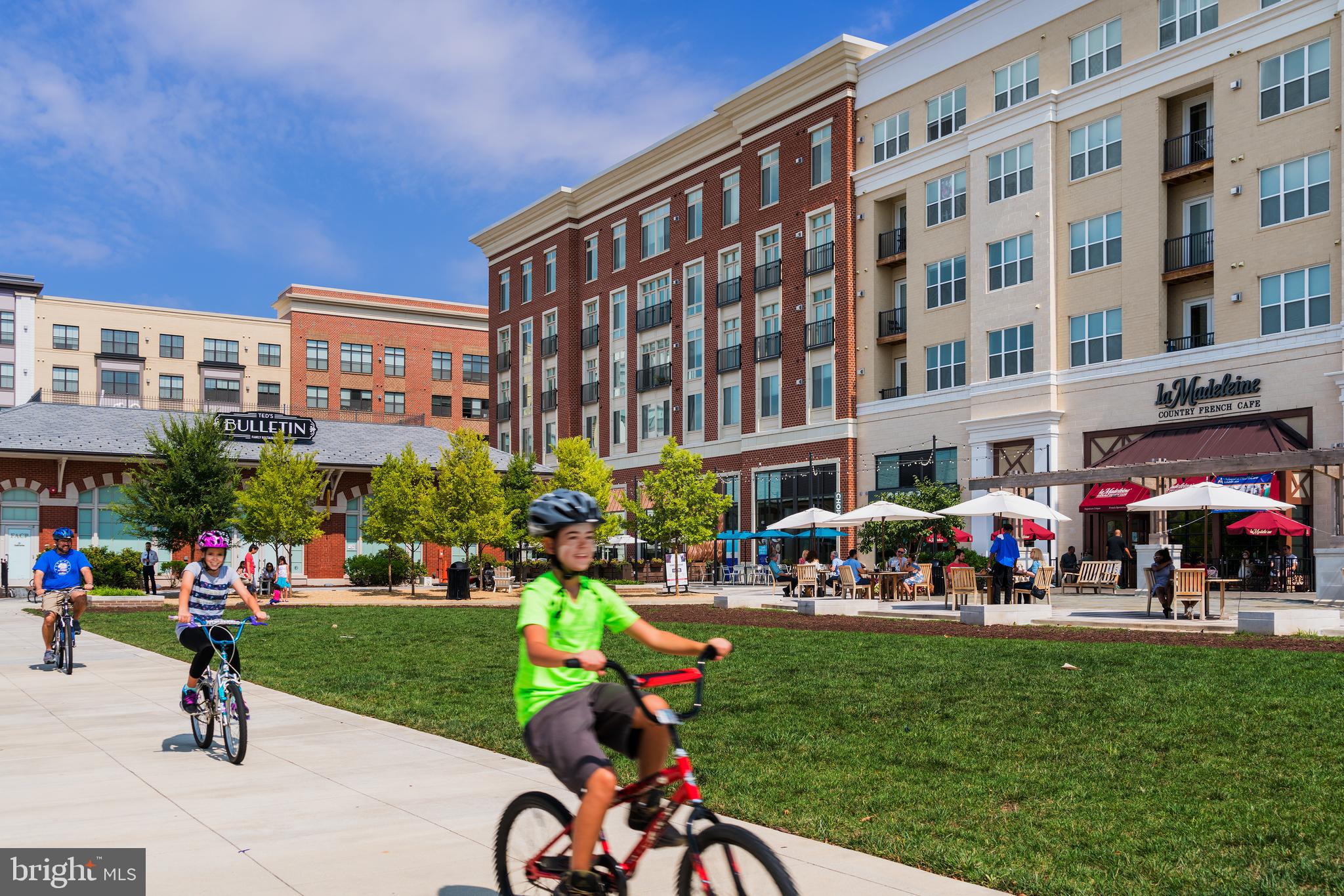 CROWN FARM - Residential