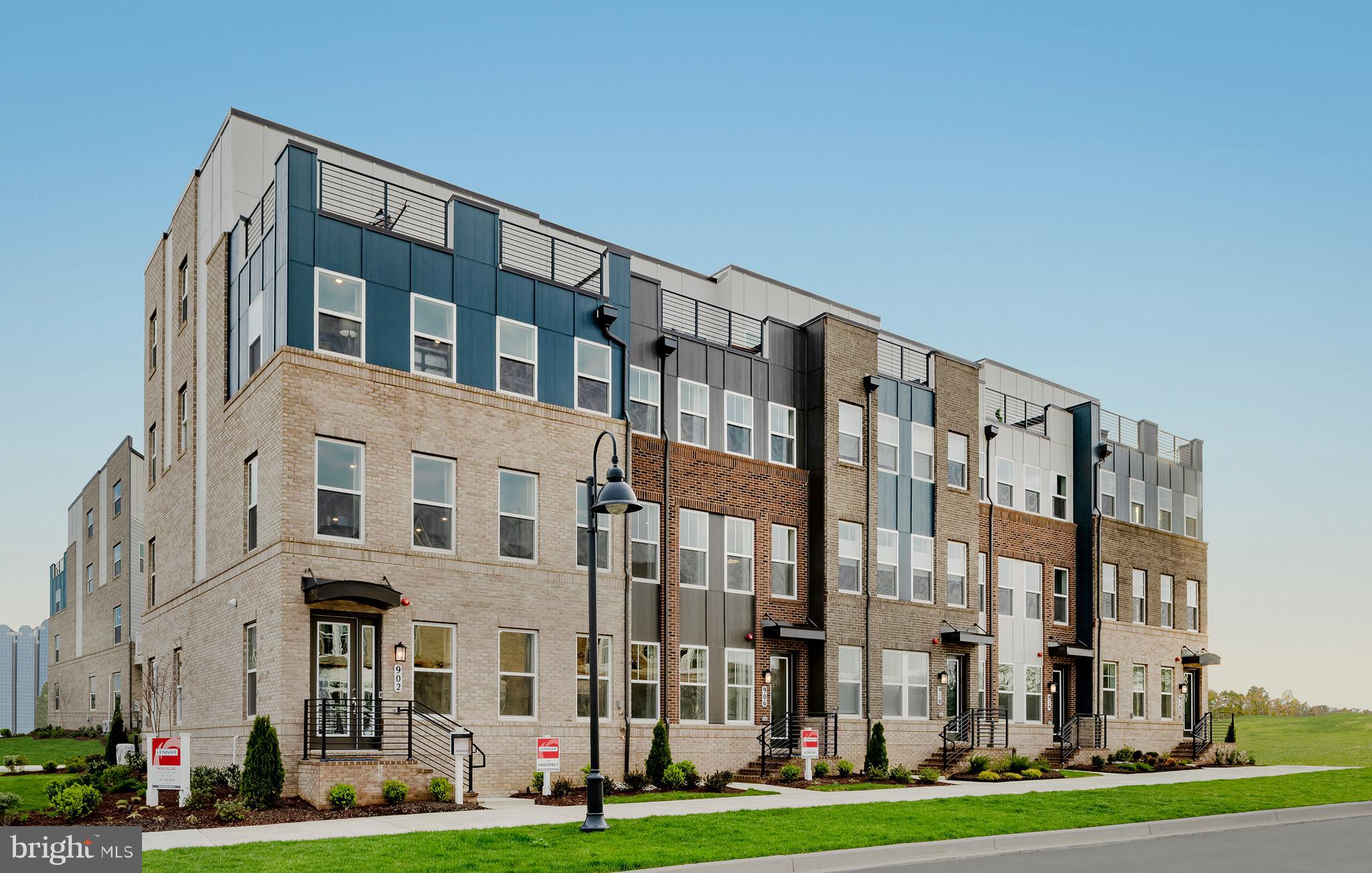 CROWN FARM - Residential