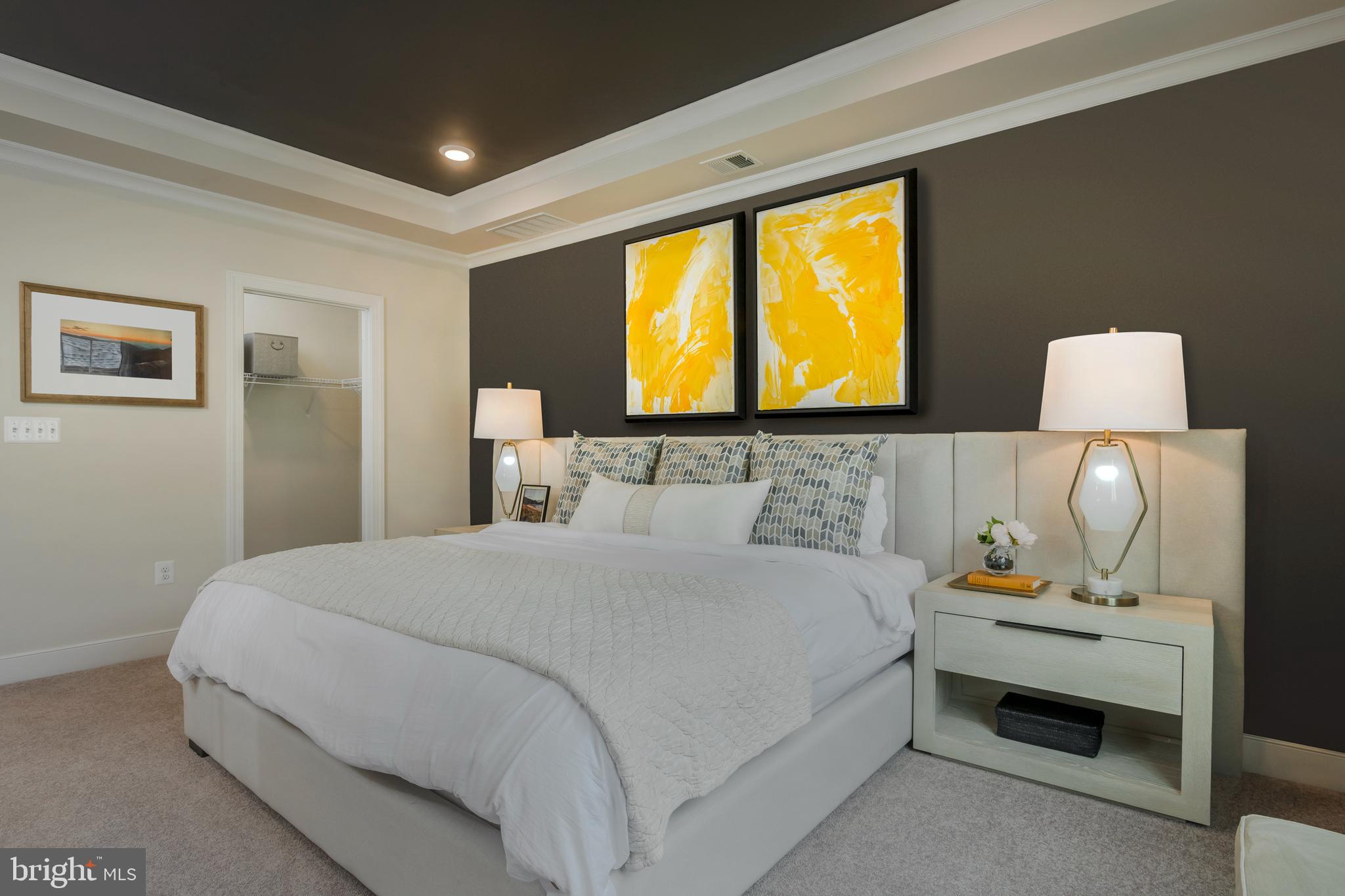 CROWN FARM - Residential