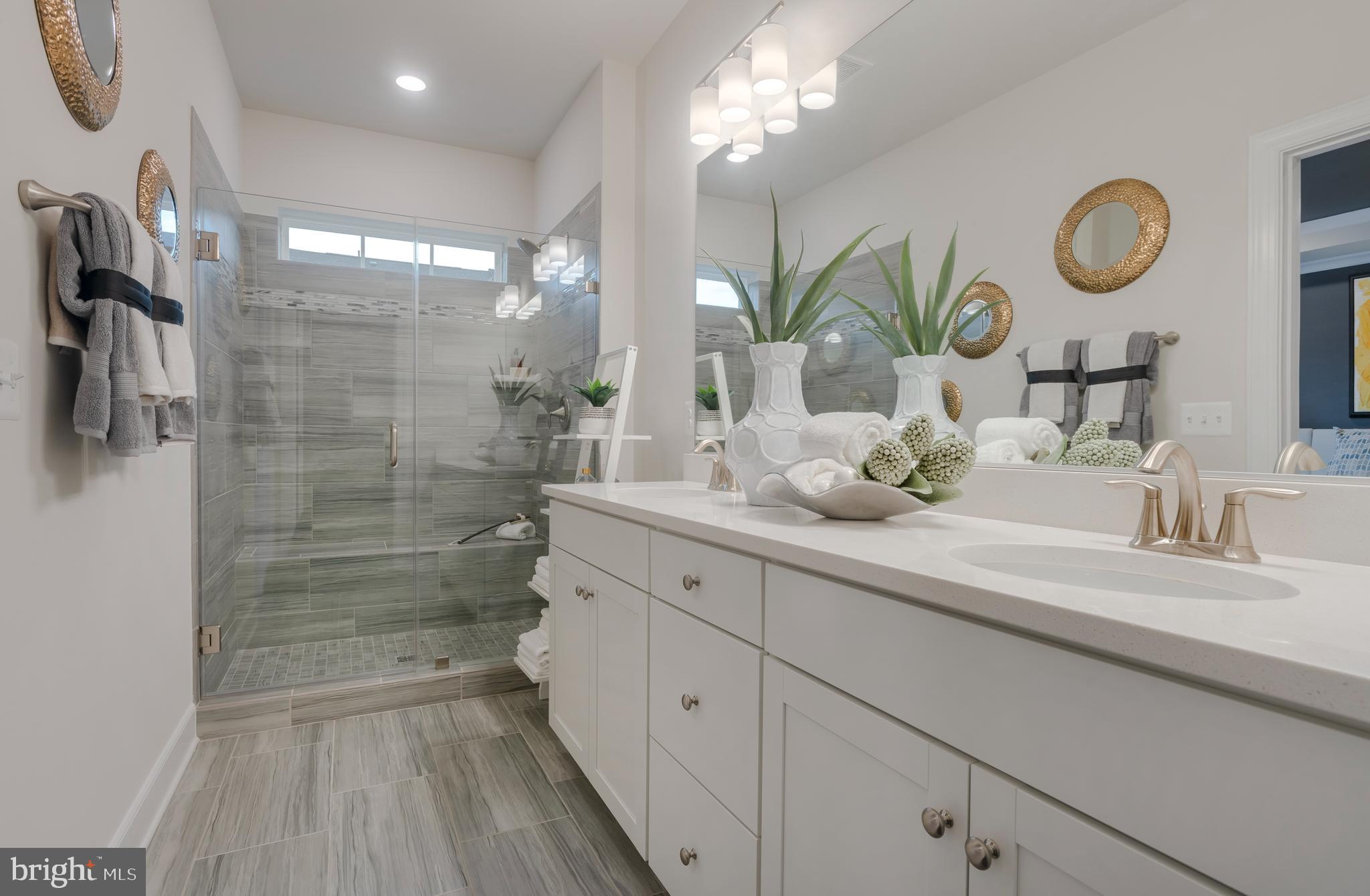 CROWN FARM - Residential