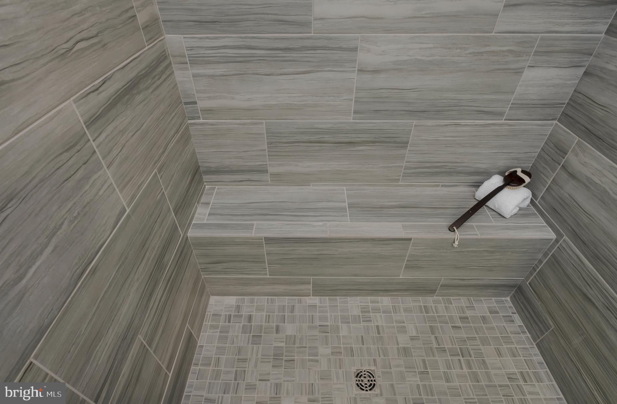 CROWN FARM - Residential