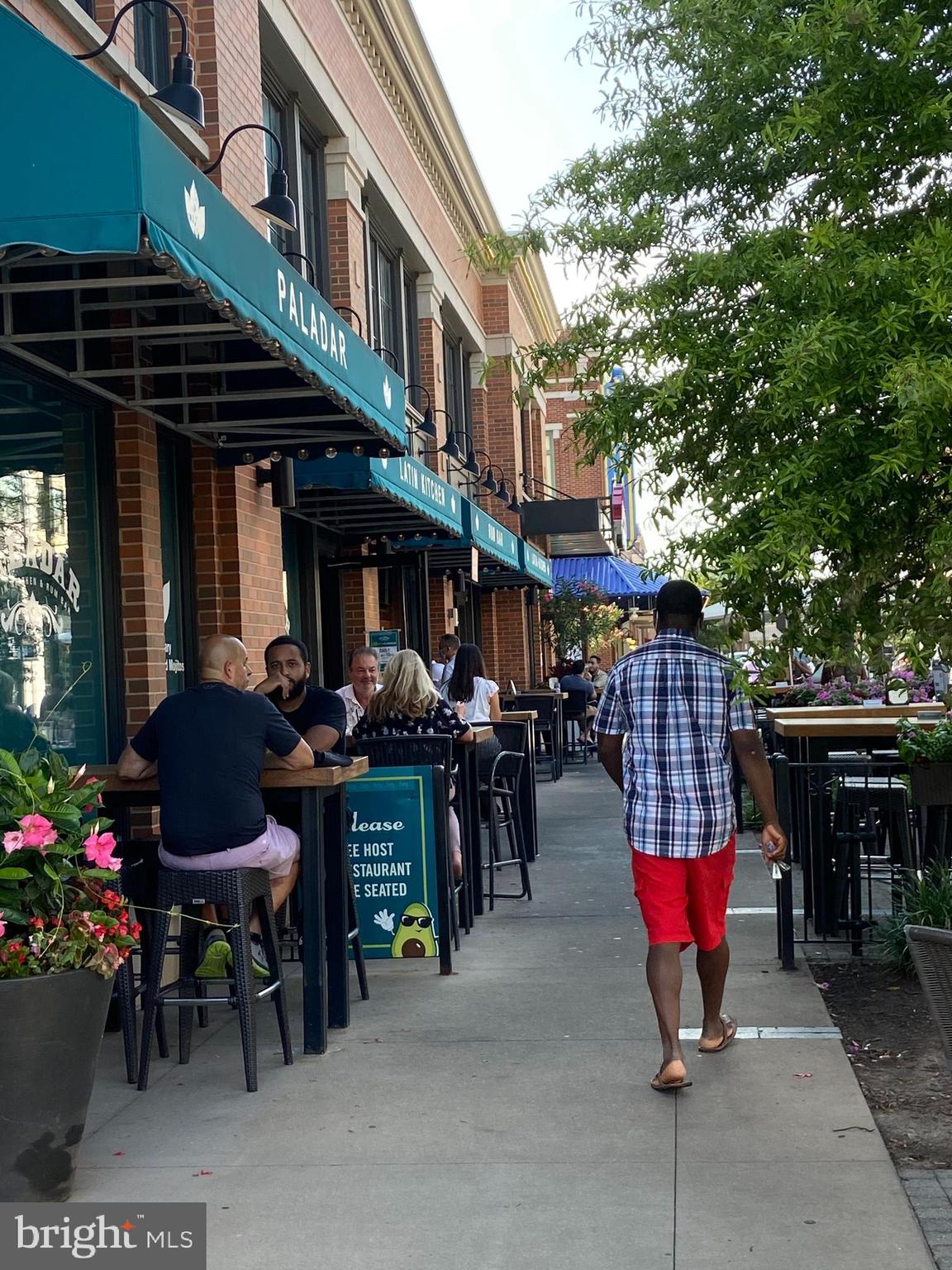 CROWN FARM - Residential