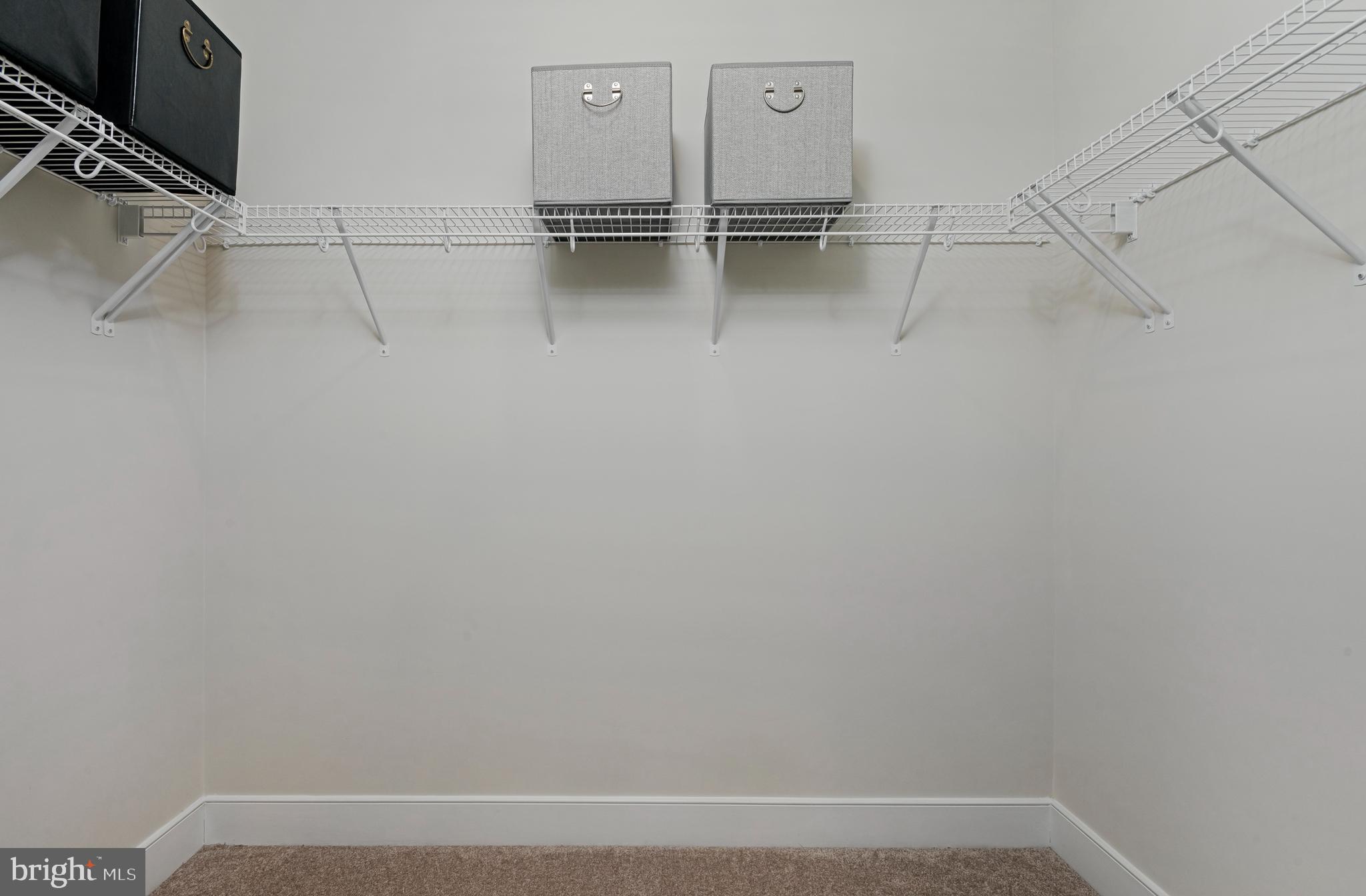 CROWN FARM - Residential