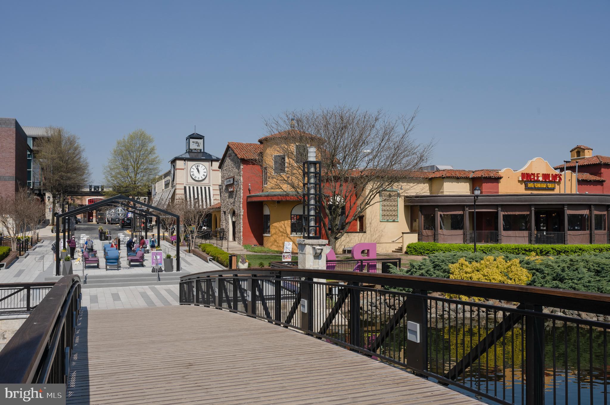 CROWN FARM - Residential