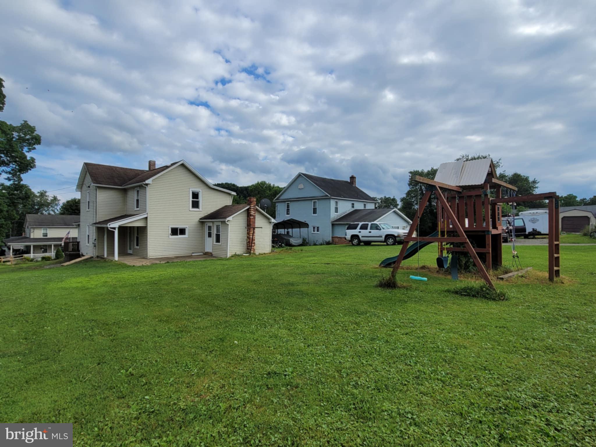 2561 MAIN STREET