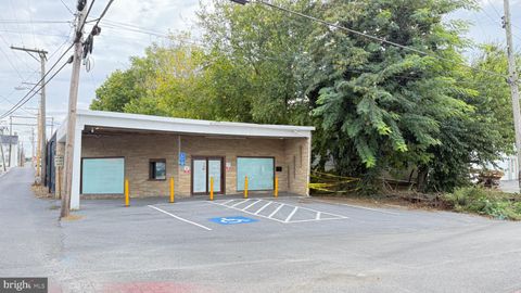 2 S MULBERRY STREET WAYNESBORO PA 17268