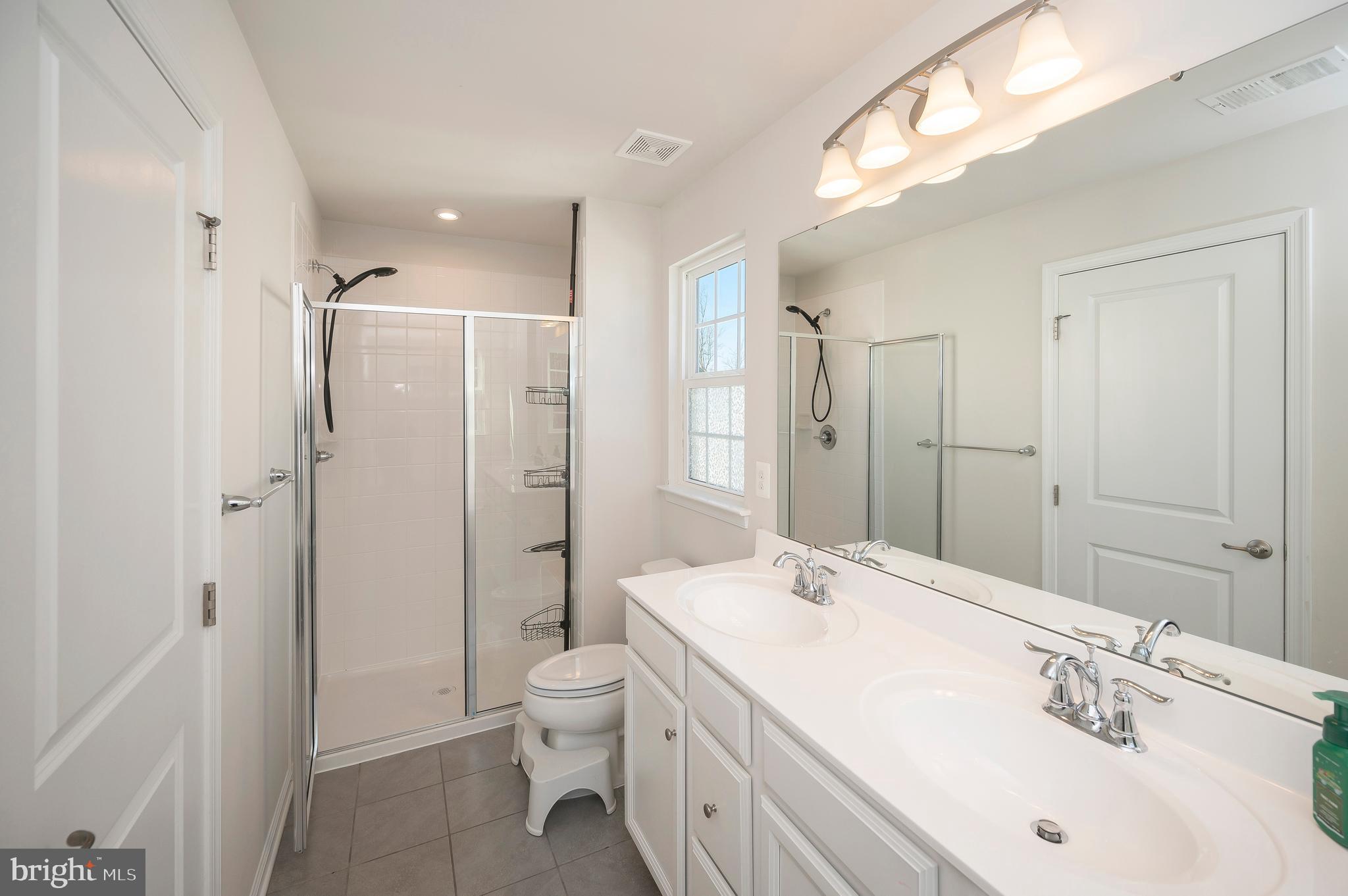 THE VILLAGE AT COURTHOUSE COMMONS - Residential Lease