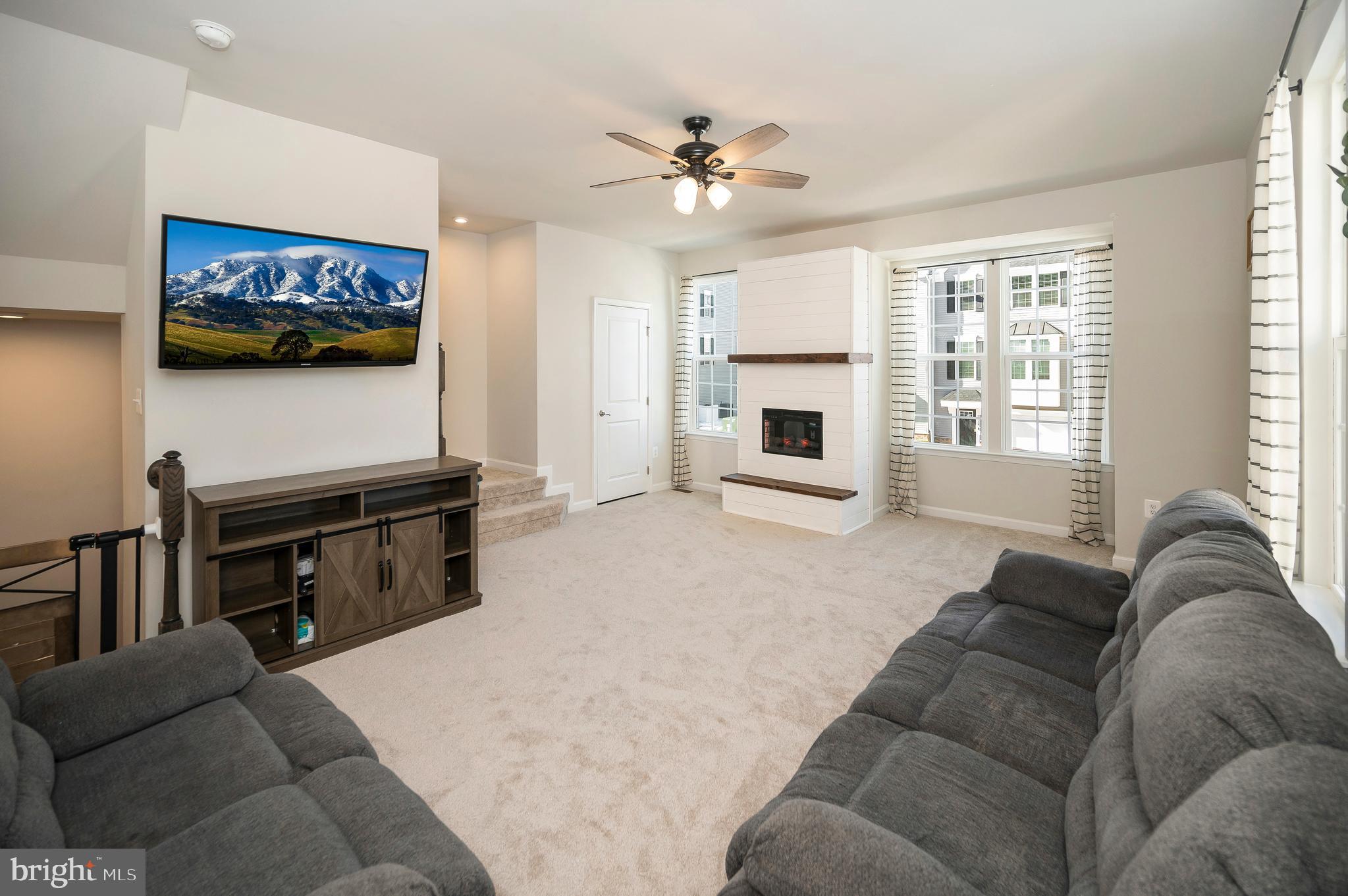 THE VILLAGE AT COURTHOUSE COMMONS - Residential Lease