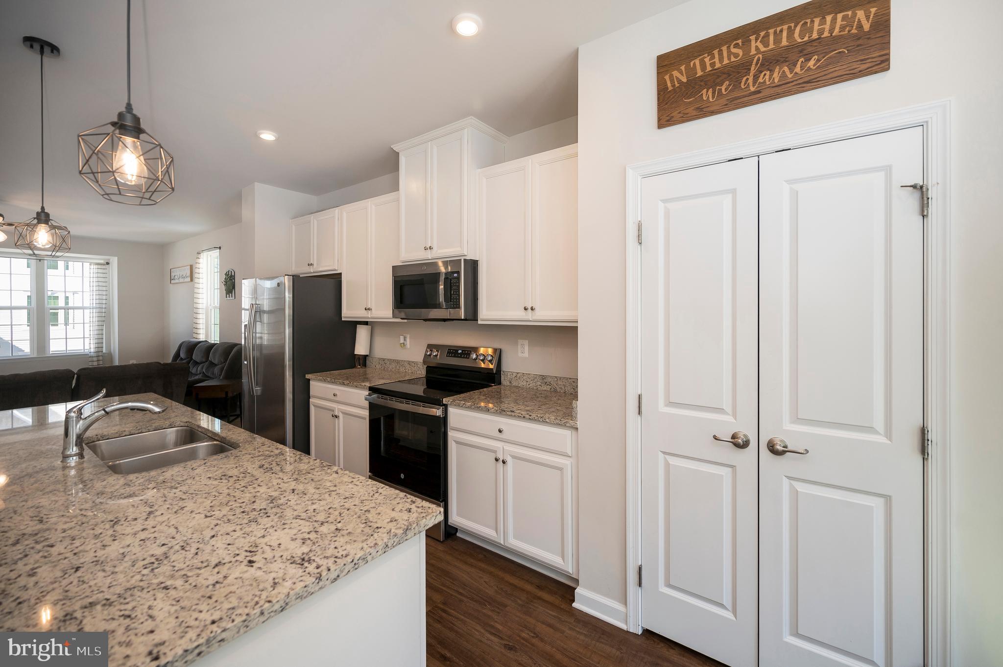 THE VILLAGE AT COURTHOUSE COMMONS - Residential Lease