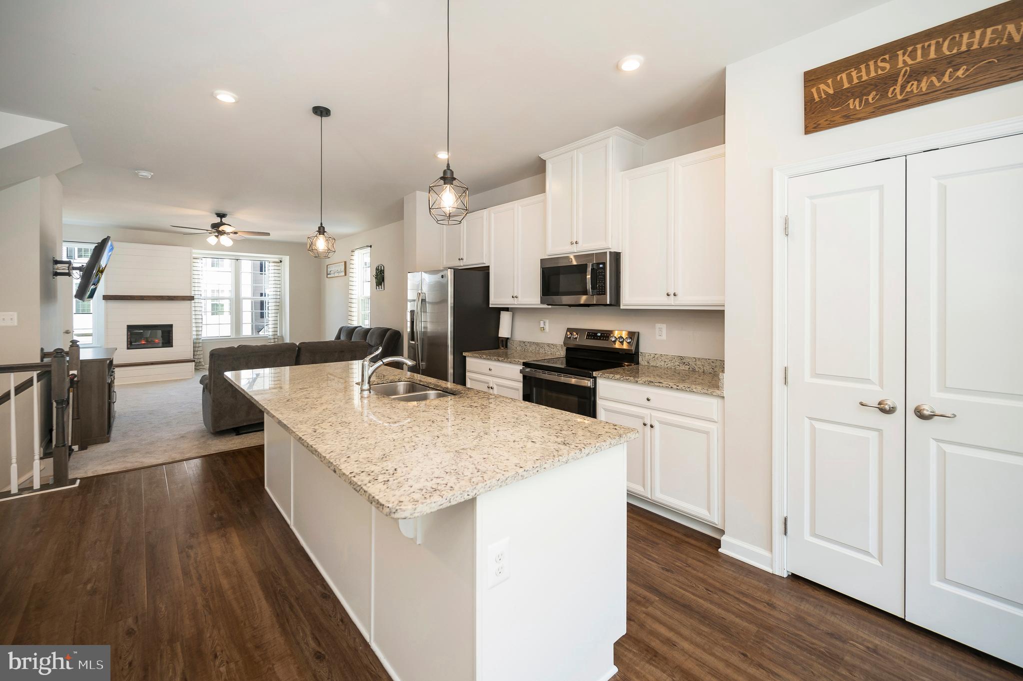 THE VILLAGE AT COURTHOUSE COMMONS - Residential Lease