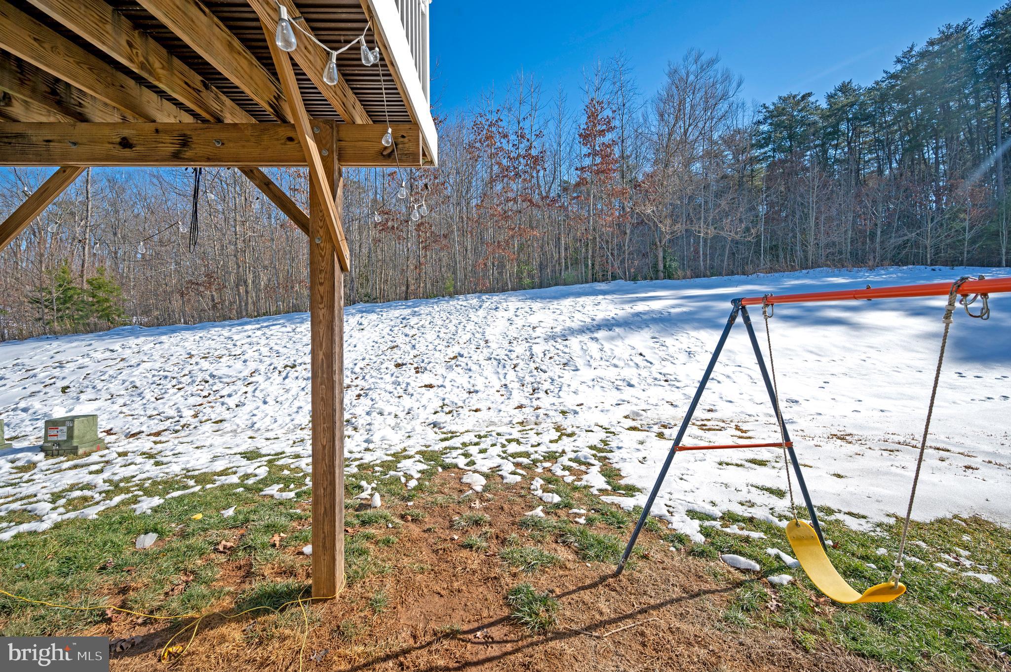 THE VILLAGE AT COURTHOUSE COMMONS - Residential Lease