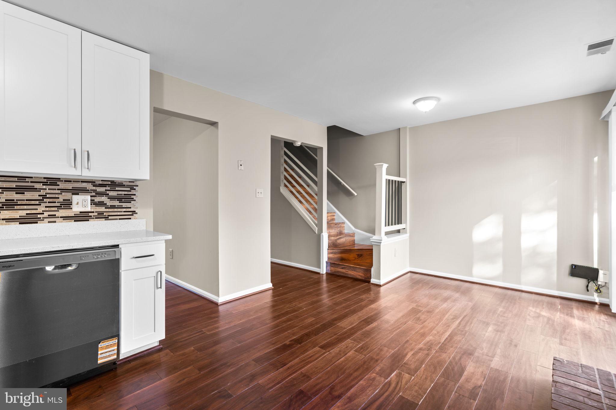 CROFTON MEADOWS - Residential