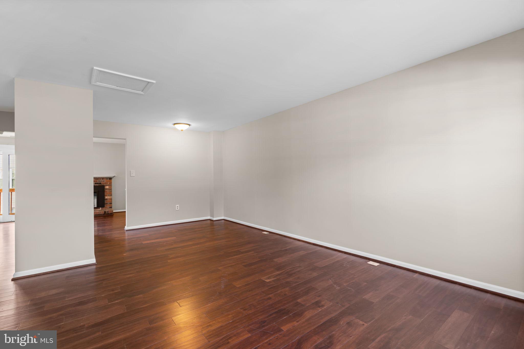 CROFTON MEADOWS - Residential