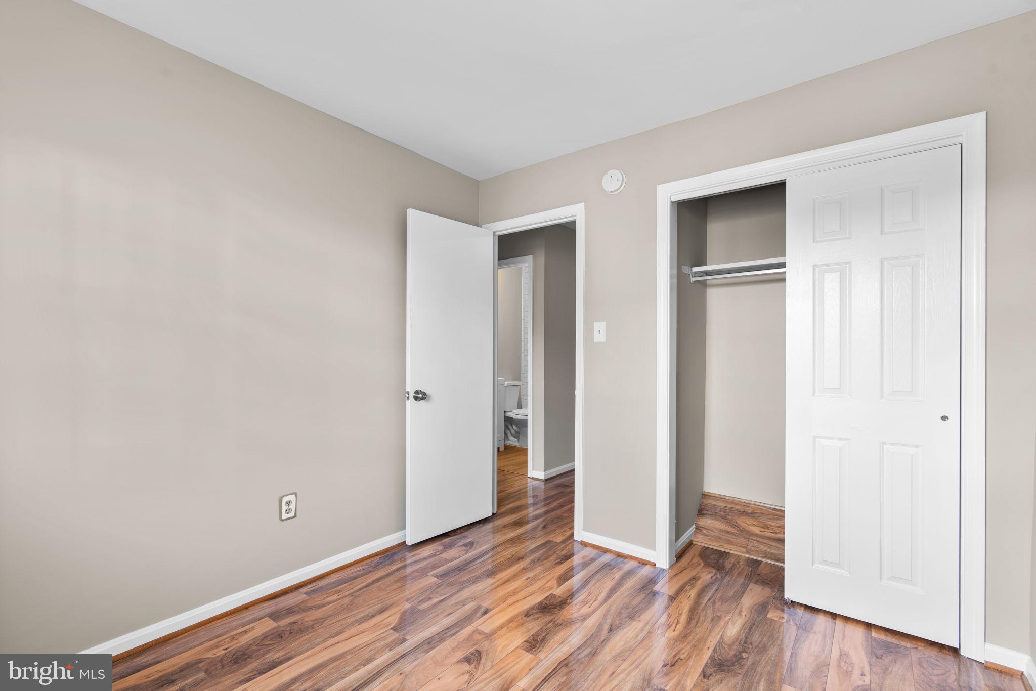 CROFTON MEADOWS - Residential