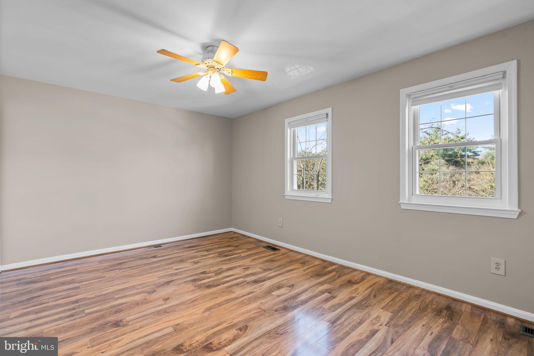 CROFTON MEADOWS - Residential