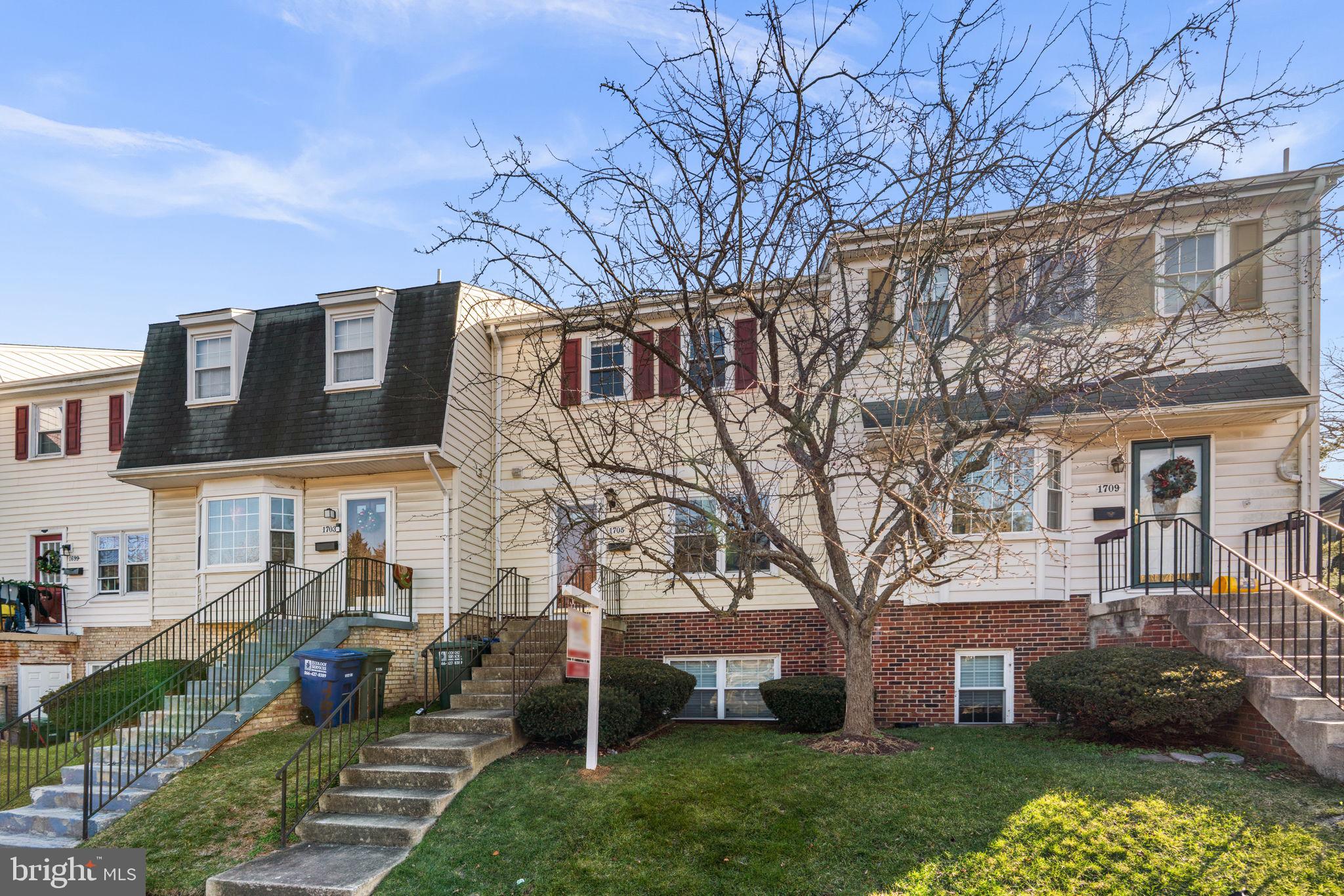 CROFTON MEADOWS - Residential