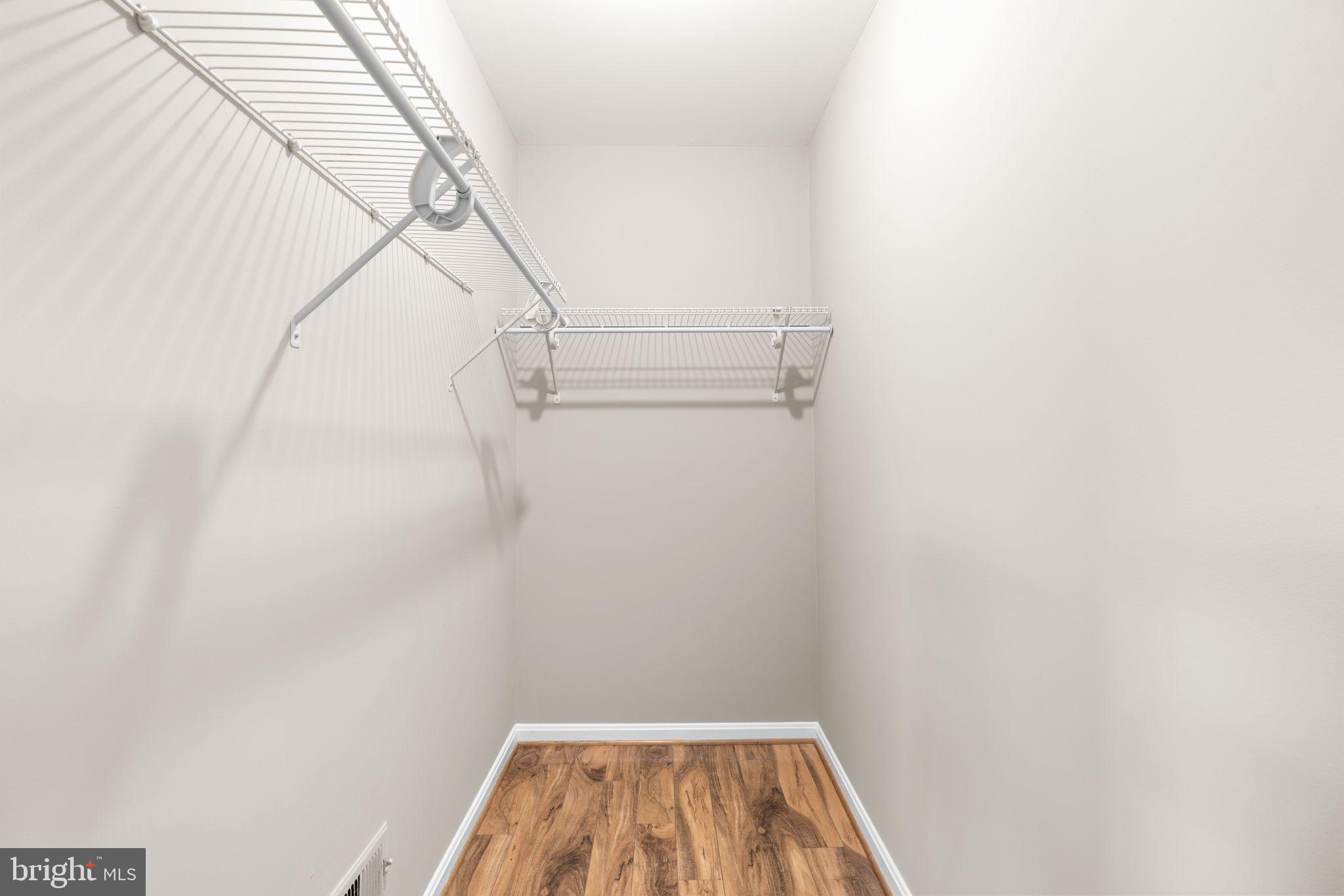 CROFTON MEADOWS - Residential