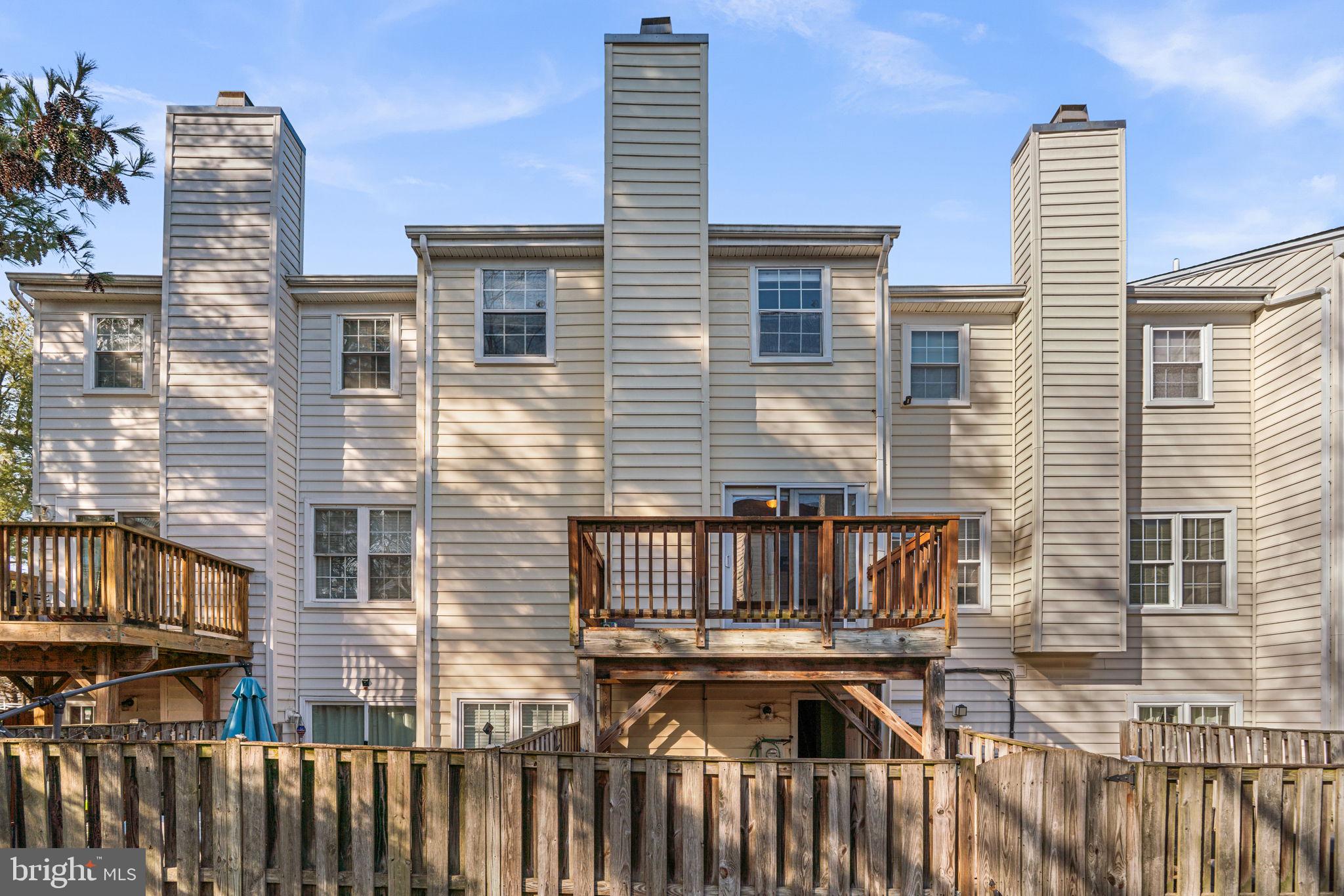 CROFTON MEADOWS - Residential